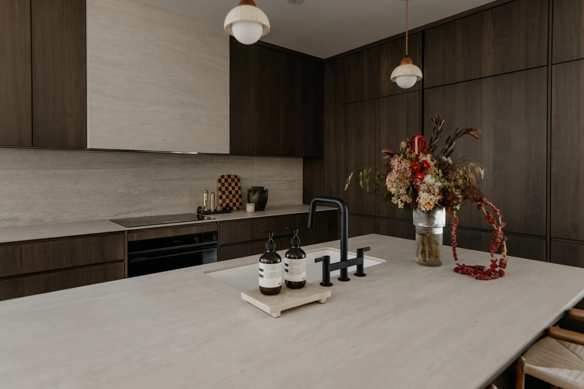 M ton intérieur - cuisine - armoires - wabi-sabi.JPG