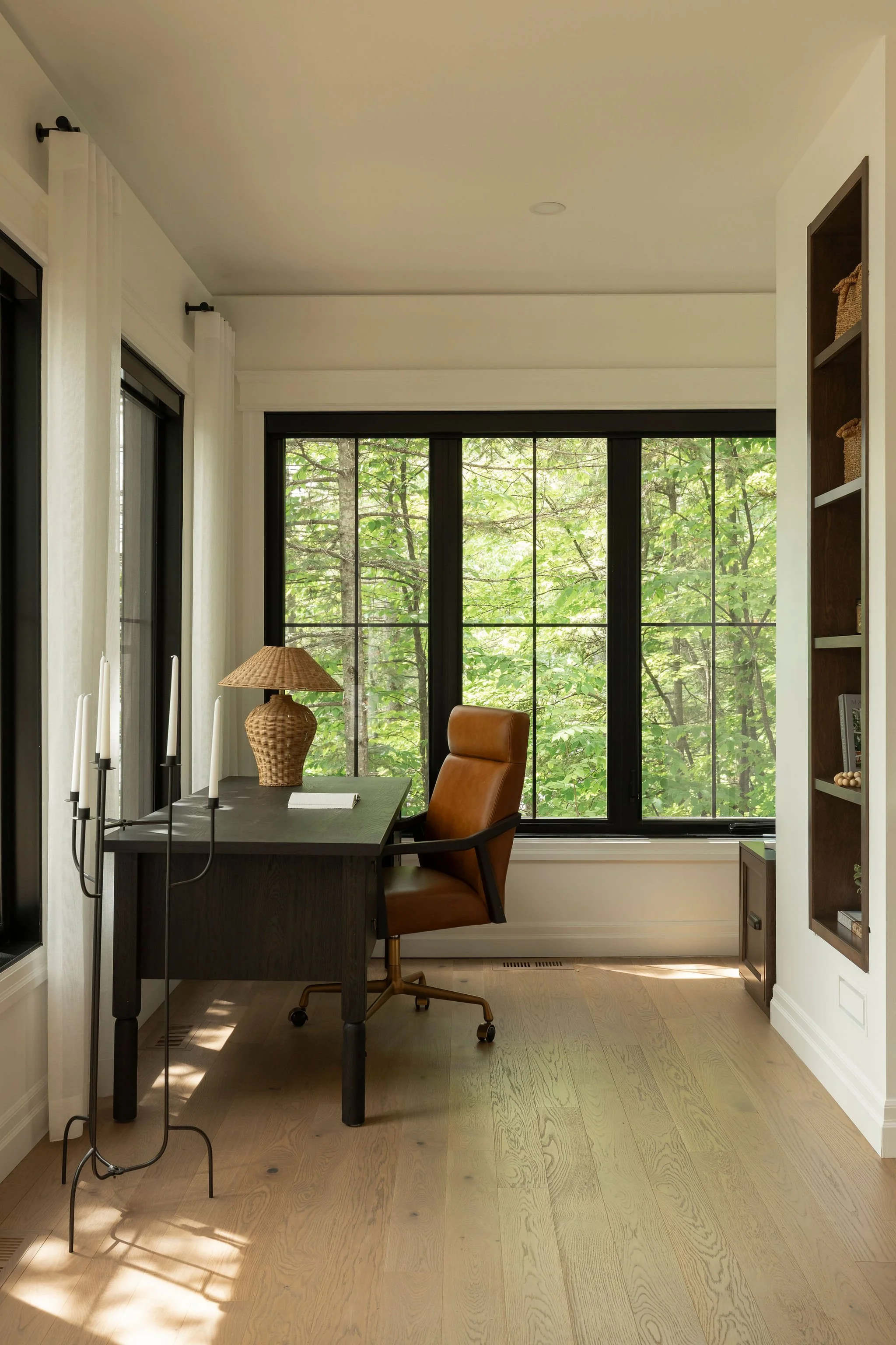 Mtonintérieur-Fenêtres-Bureau-Rénovation-Frontenac.jpg