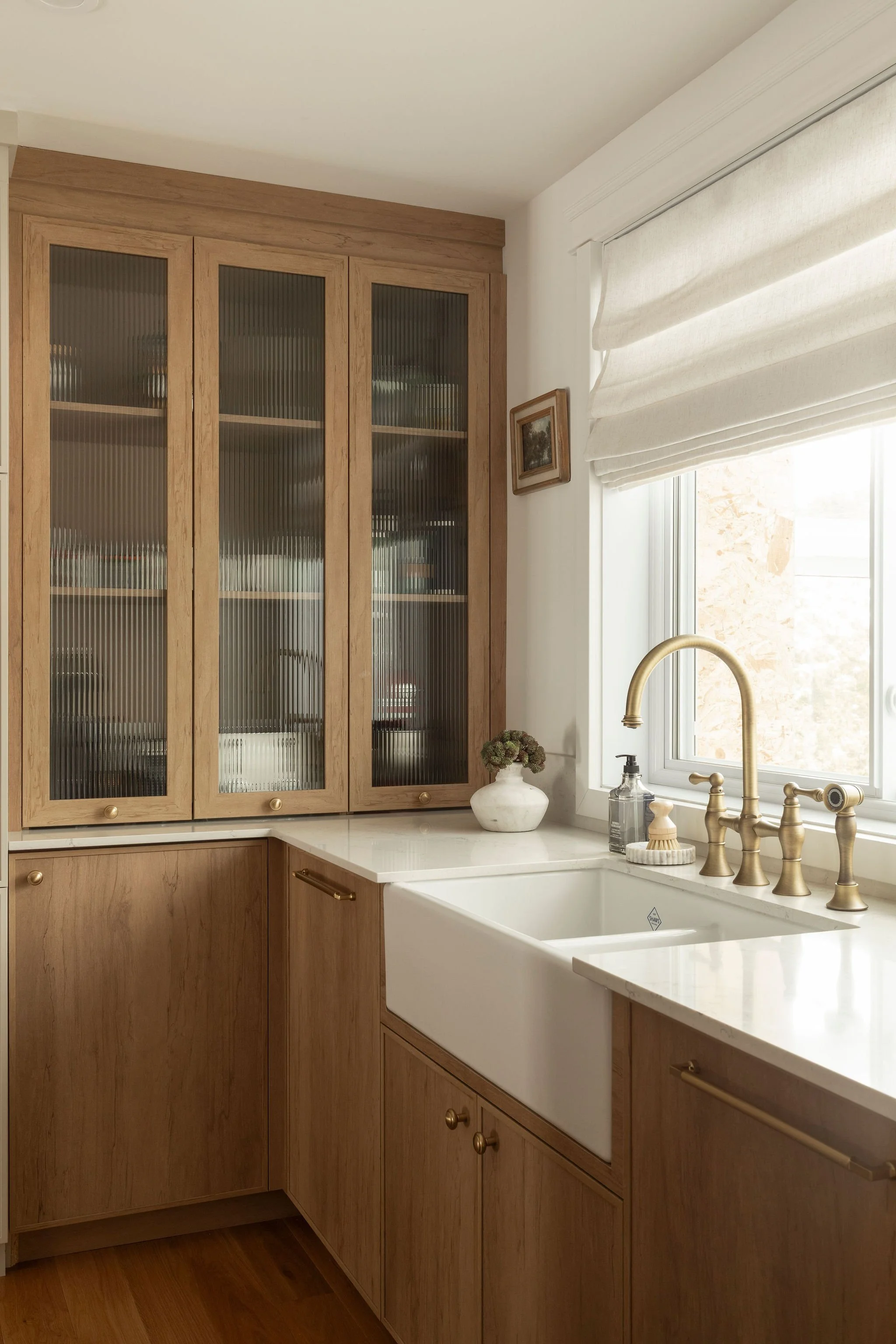 M ton intérieur-Cuisine-Évier-Armoires-Électroménagers-Hotte.jpg