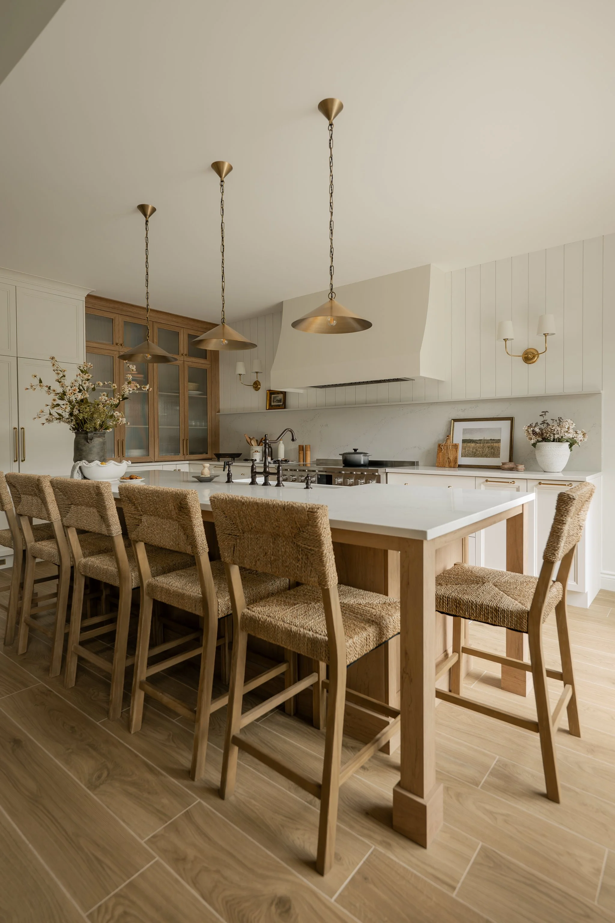 M ton intérieur-lacdespiles-cuisine-hotte-ilot.JPG
