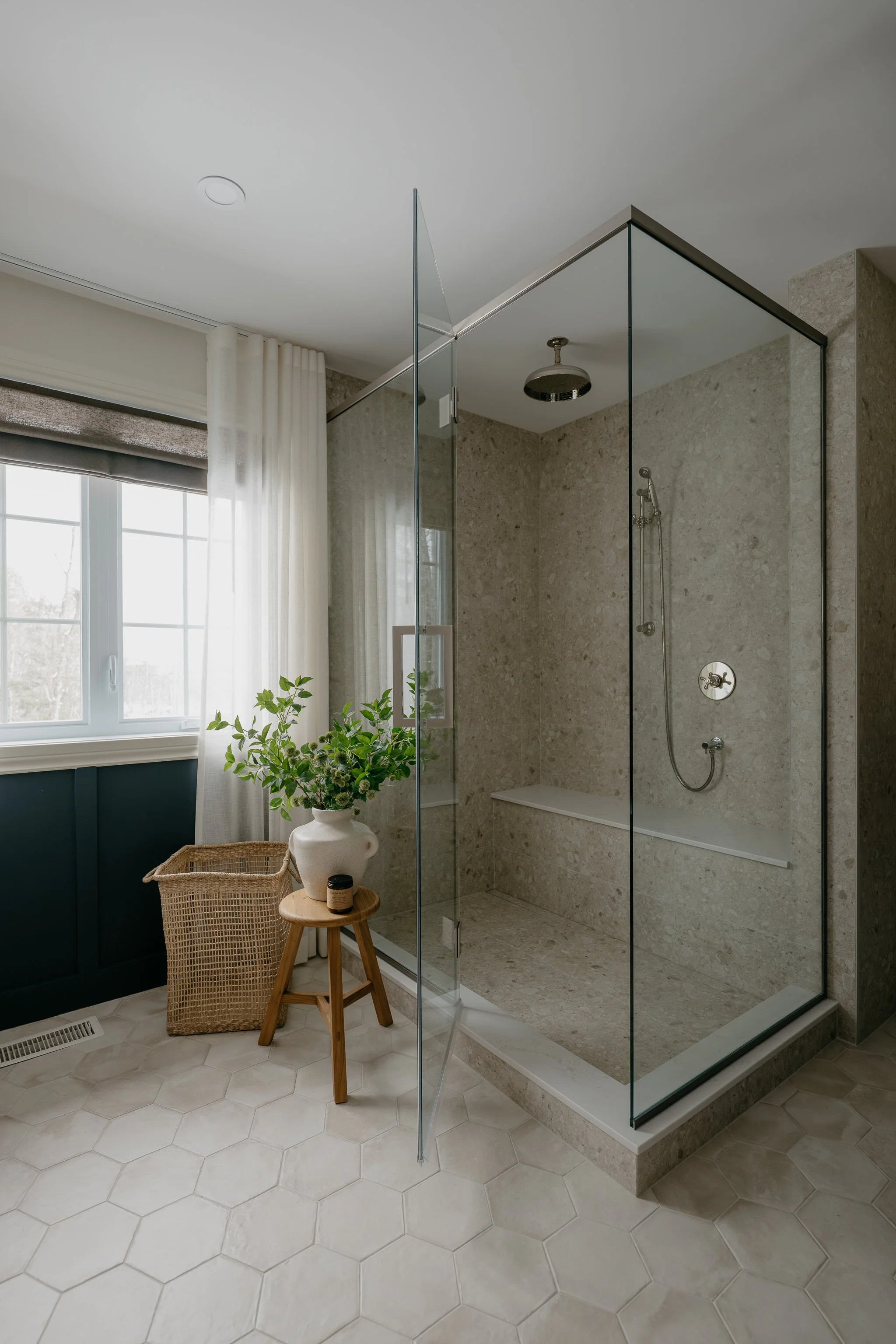 M ton intérieur-douche-robinetterie-céramique-seuil.JPG