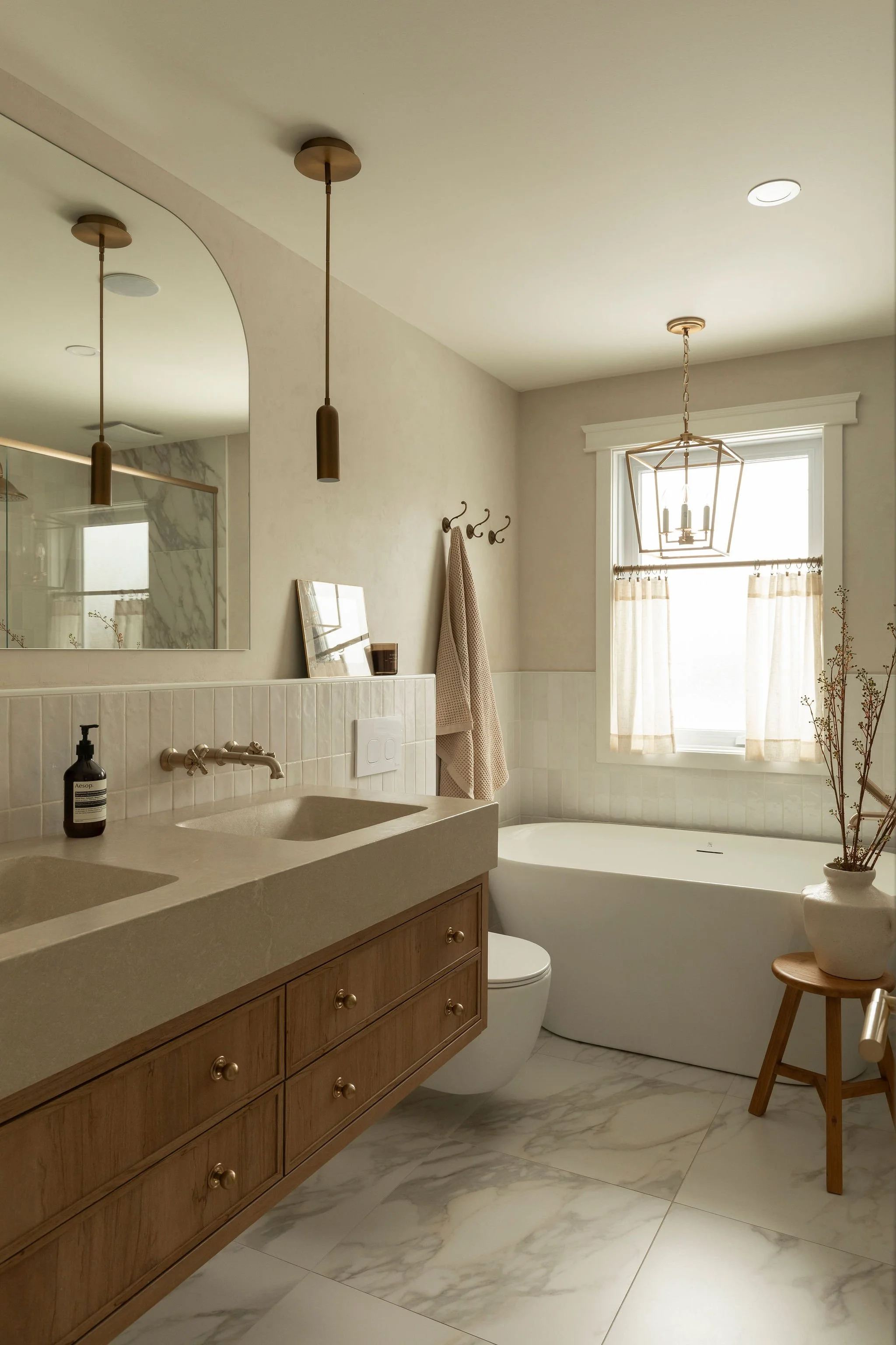 M ton intérieur-Luminaires-Salle de bain-Peinture à la chaux.jpg