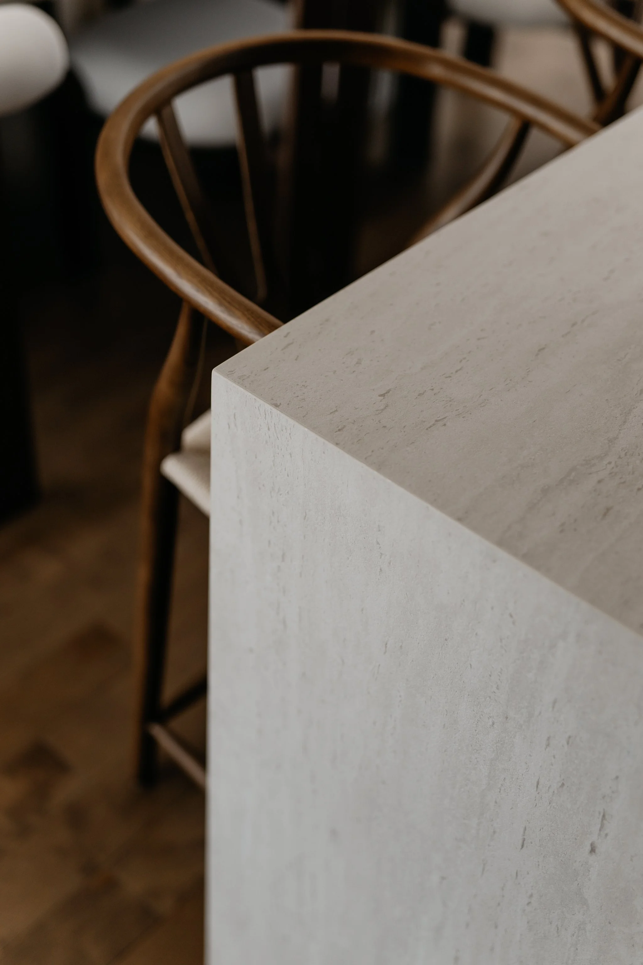 M ton intérieur - cuisine - comptoir - HanStone - wabi-sabi.JPG