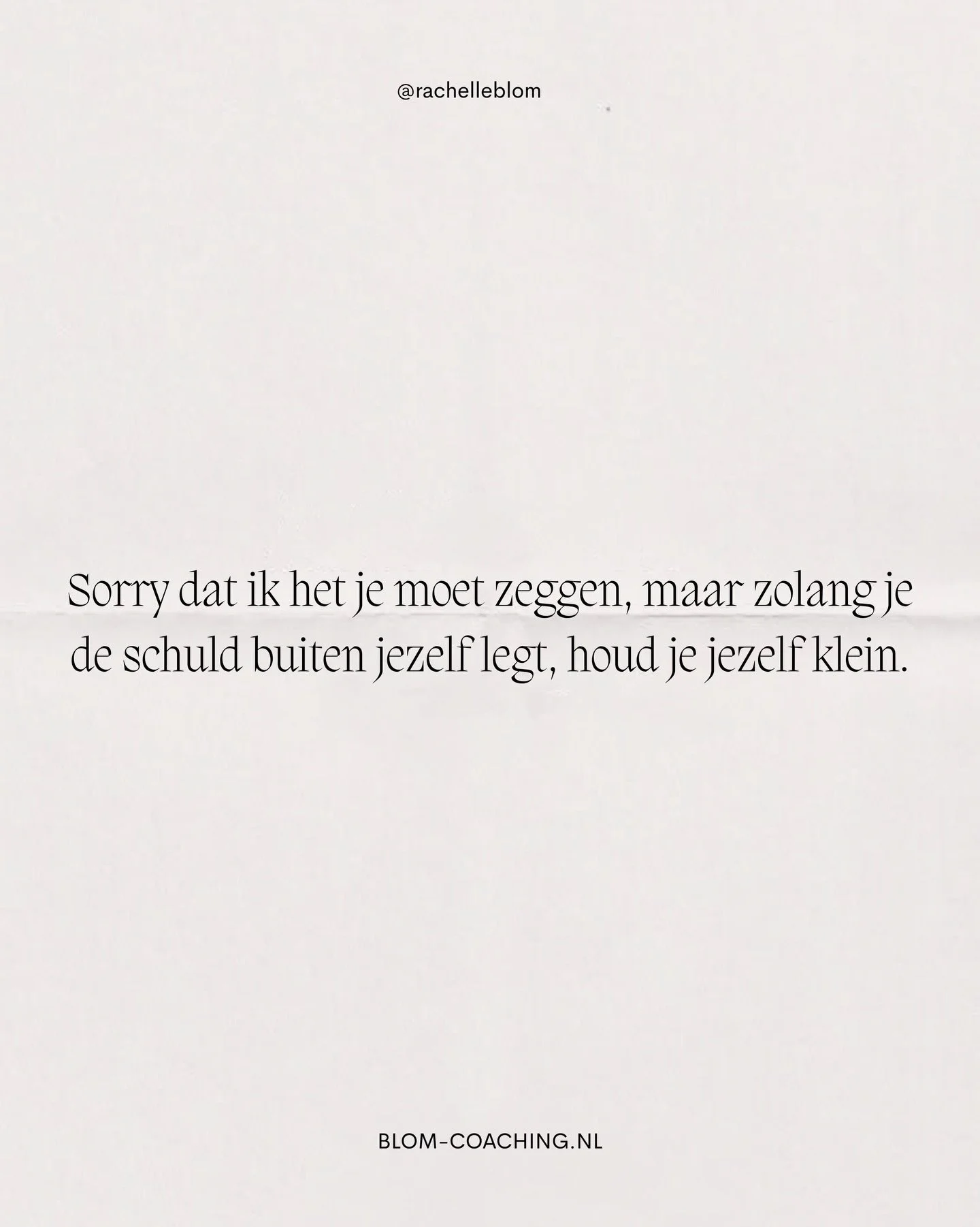 Naar wie blijf jij wijzen om onbewust geen verantwoordelijkheid te hoeven nemen?

Benieuwd of je een van deze dingen (stiekem) herkent. 

Je bent welkom als je voelt dat het tijd is om op je eigen plek te gaan staan! 

Liefs,
Rach&egrave;lle
