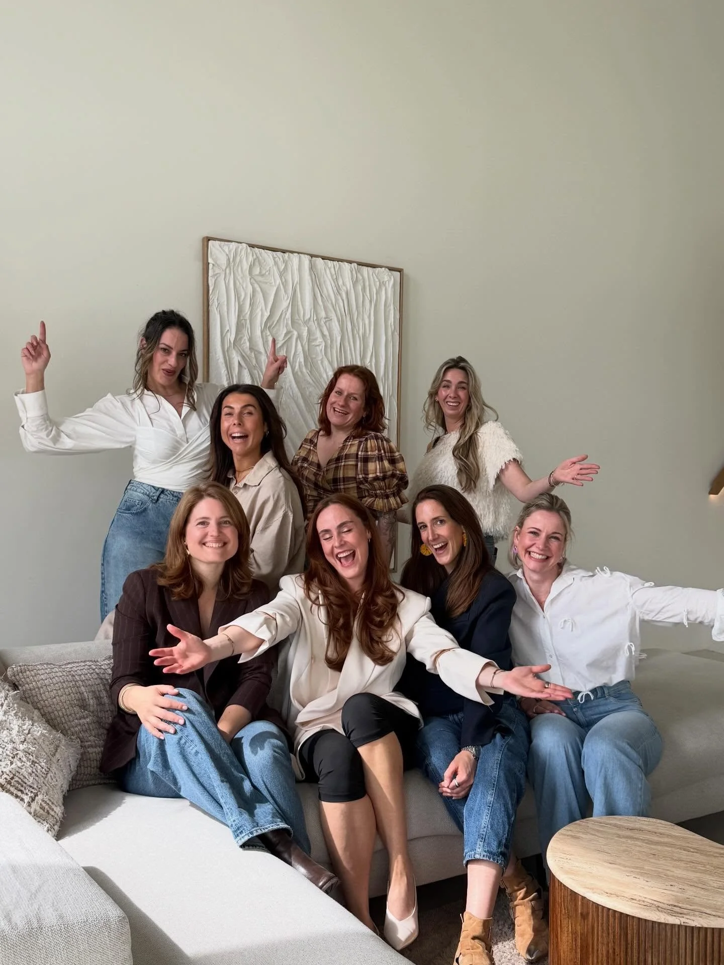 Nog steeds aan het nagenieten van deze dag. 🤍🔥

Dit was de tweede live dag van de huidige Shift Society groep en eerlijk? Ik ga hier nog lang op teren 😮&zwj;💨

We begonnen de dag met het activeren van hun potentieel. Een bewuste keuze: wie ben ji