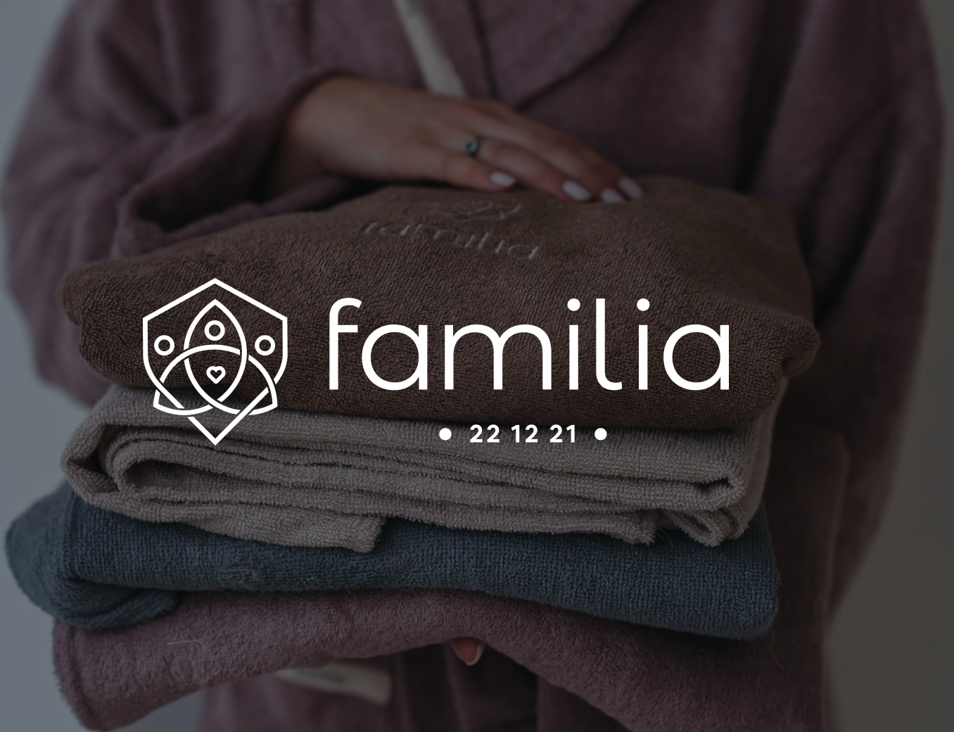 familia - clothing brand