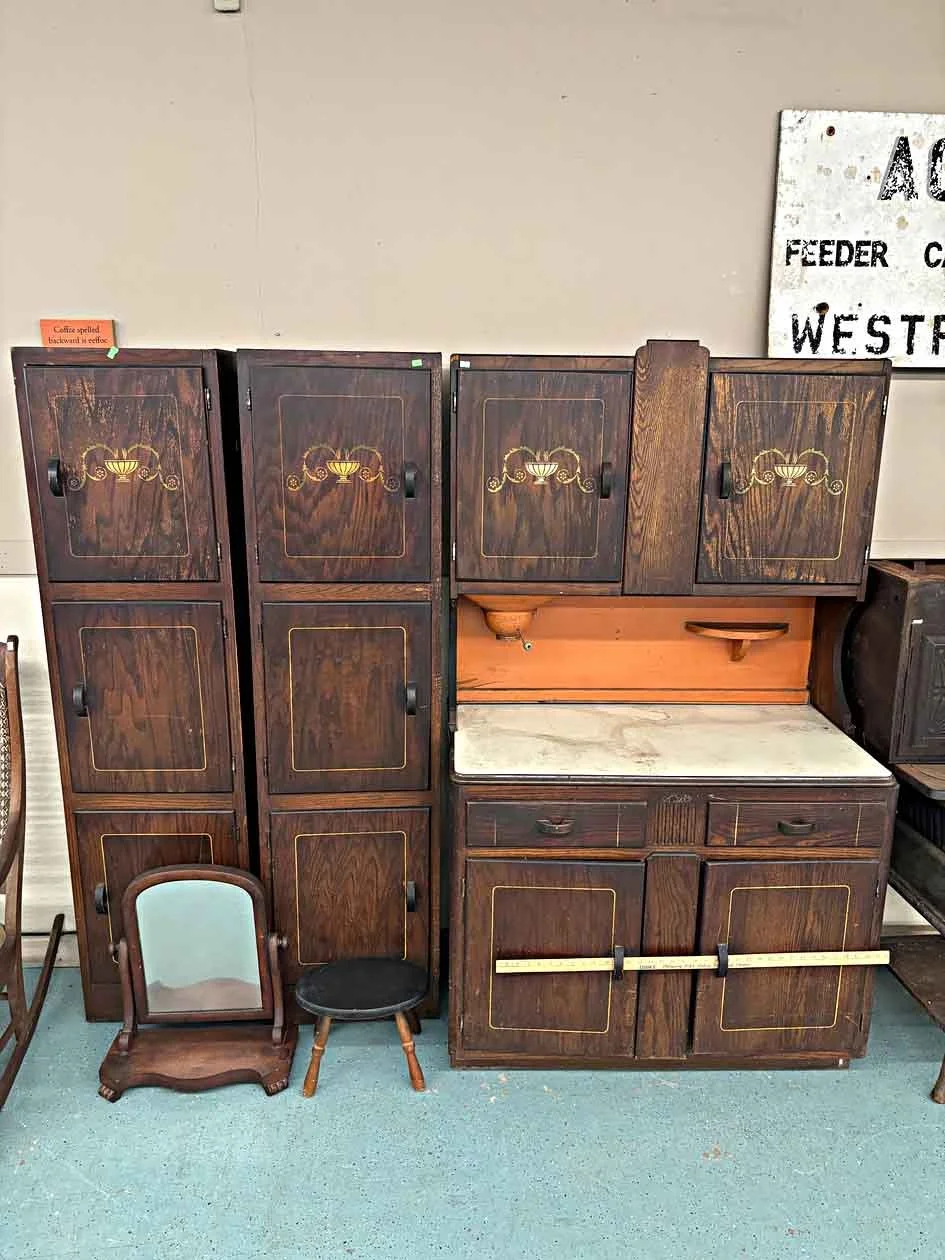  furniture - storage 