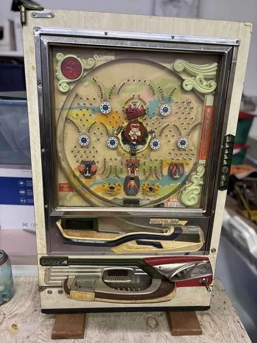 Online Auction - Now thru Jan 25, 7pm EST