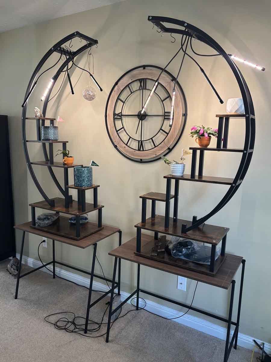 Auction - April 18, 10am