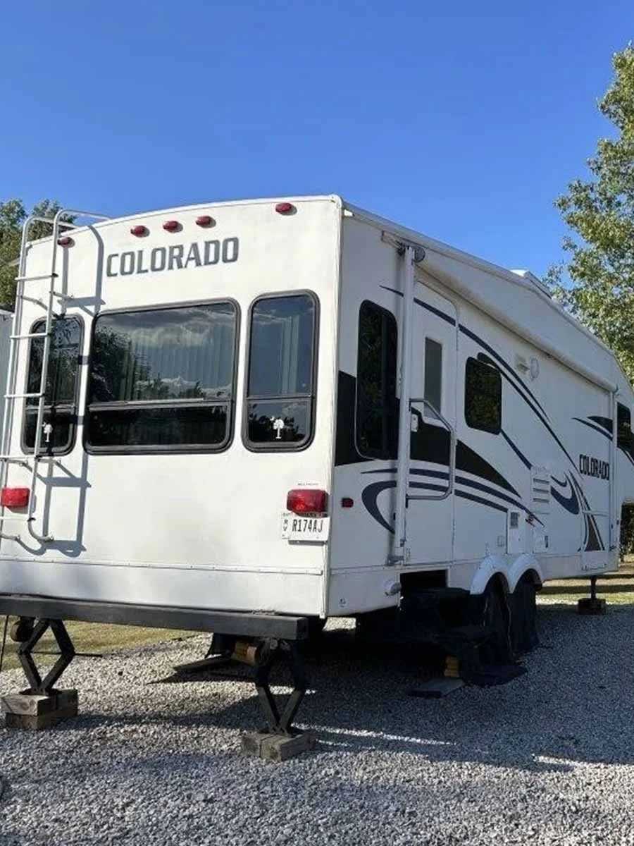  RV Camper 