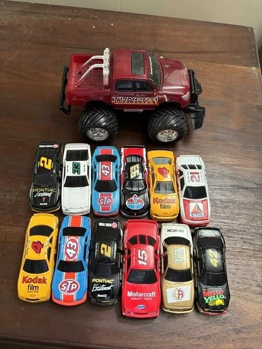  Die-cast Nascar 
