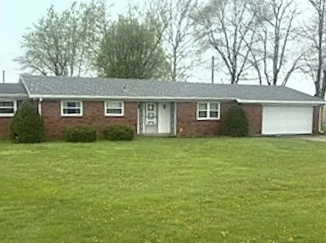 Live Auctions in Indiana — Agnew Auction & Realty inc.
