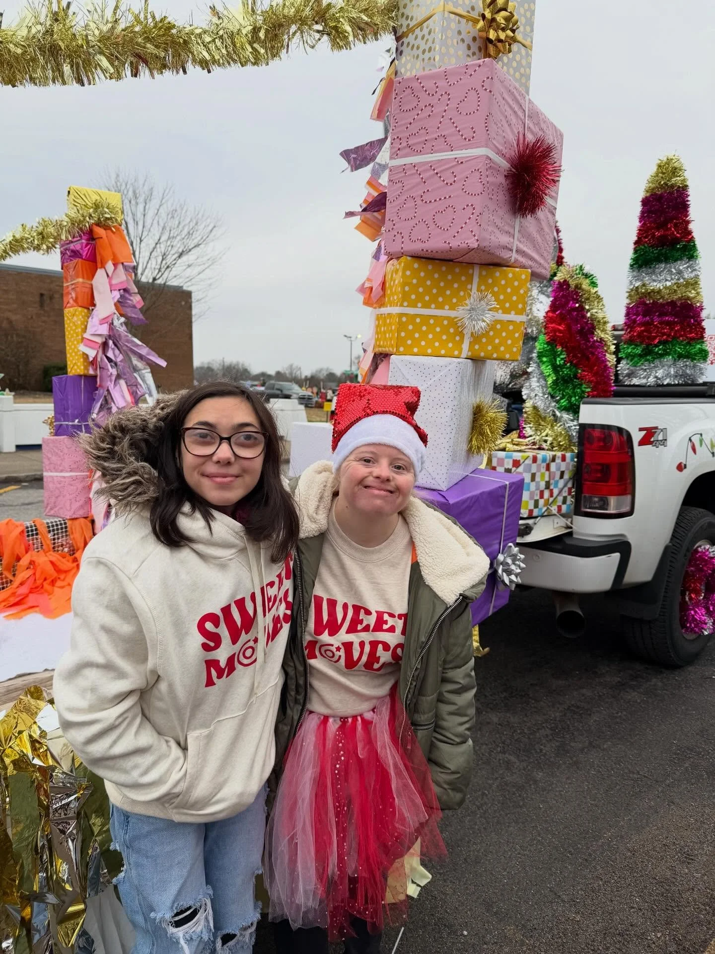 Thank you @holidaysinthevueparade for a festive morning! Our dancers love being a part of this tradition and we love seeing their faces light up to the magic of it all ✨