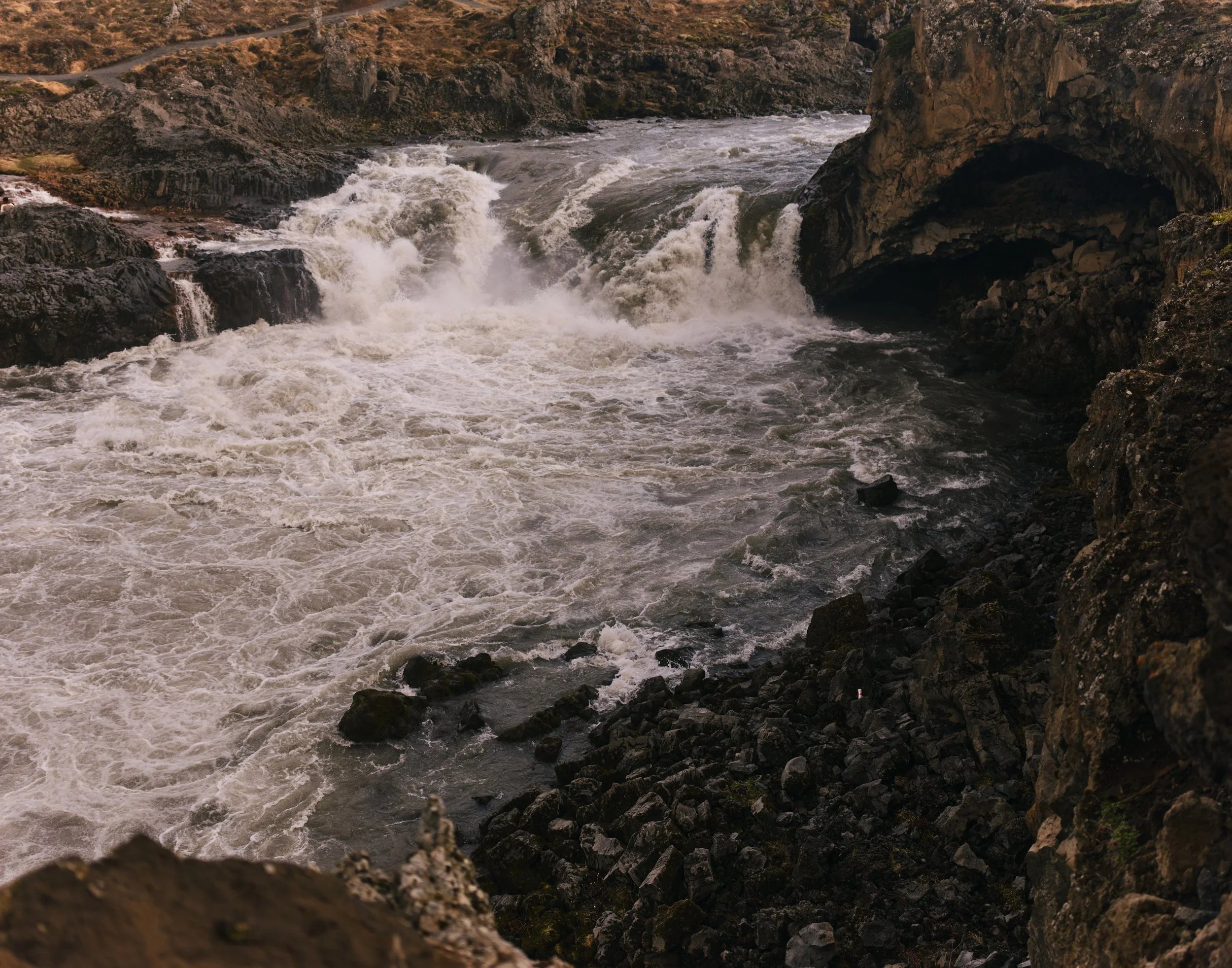 Iceland_19_Goðafoss_Falls_016.jpg