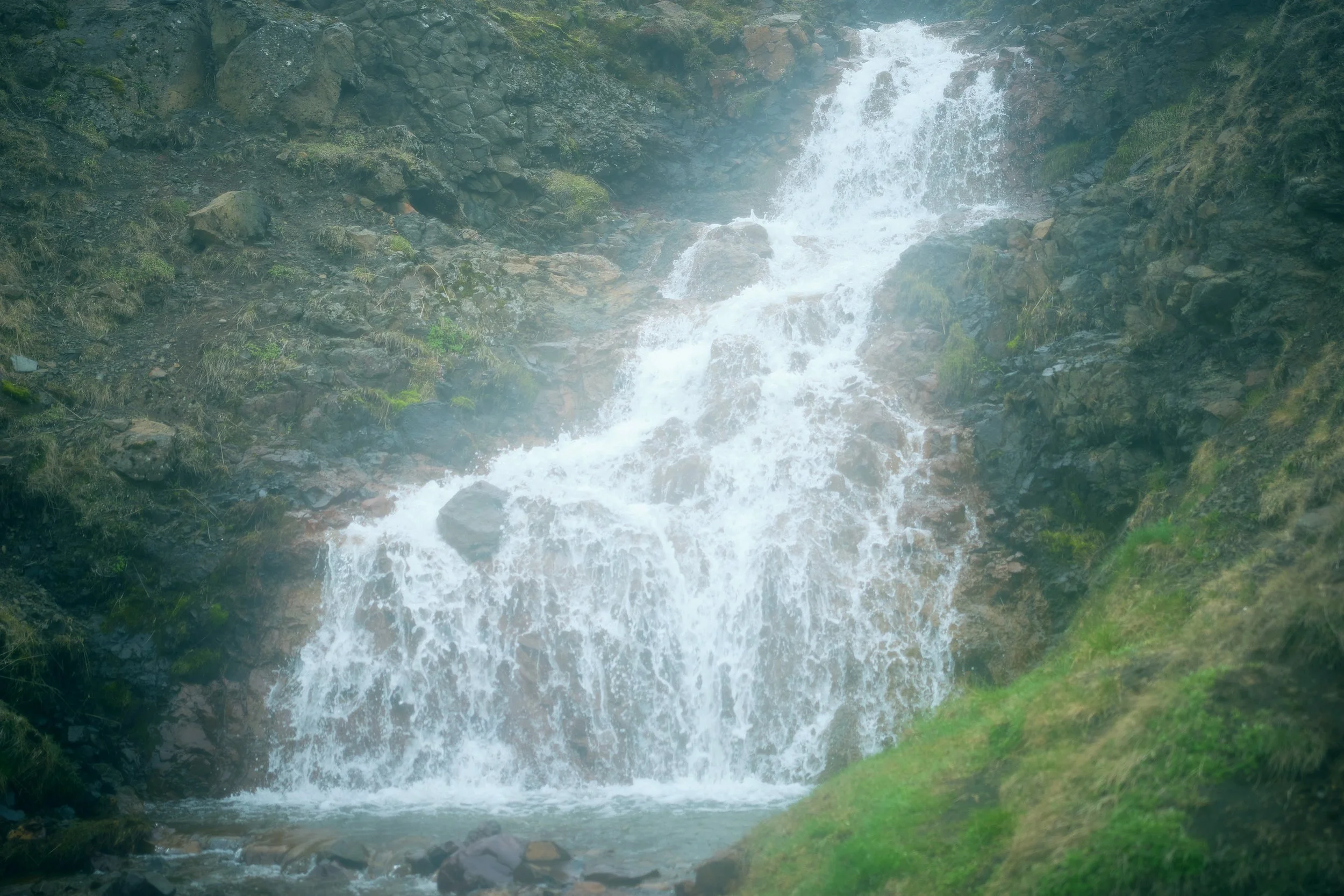 Iceland_22_Hvitserkur_BlackSandBeach_051 1.jpg
