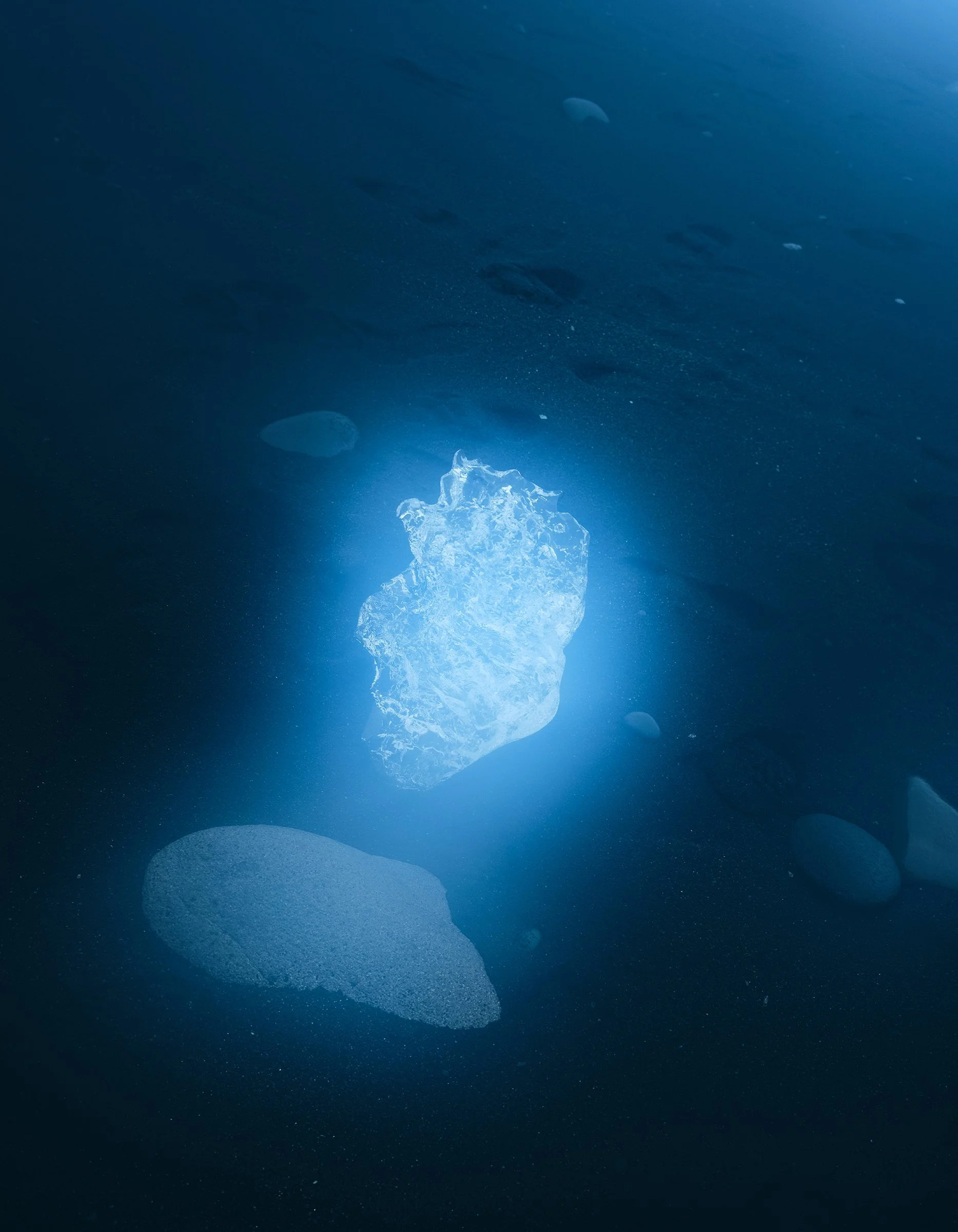 Iceland_11_Jökulsárlón_Iceberg_DiamondBeach_107_MatthewCylinder.jpg