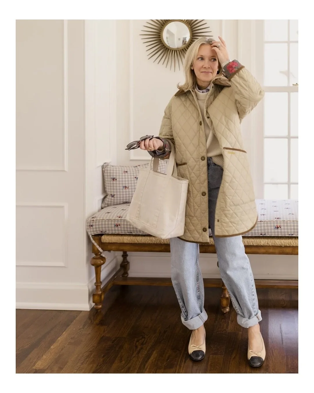 Just me over here wondering if 70 degrees means I can wear a sweater *and* a jacket
.
.
.
#fallstyle #hurryupfall #falloutfit #sezanelovers
