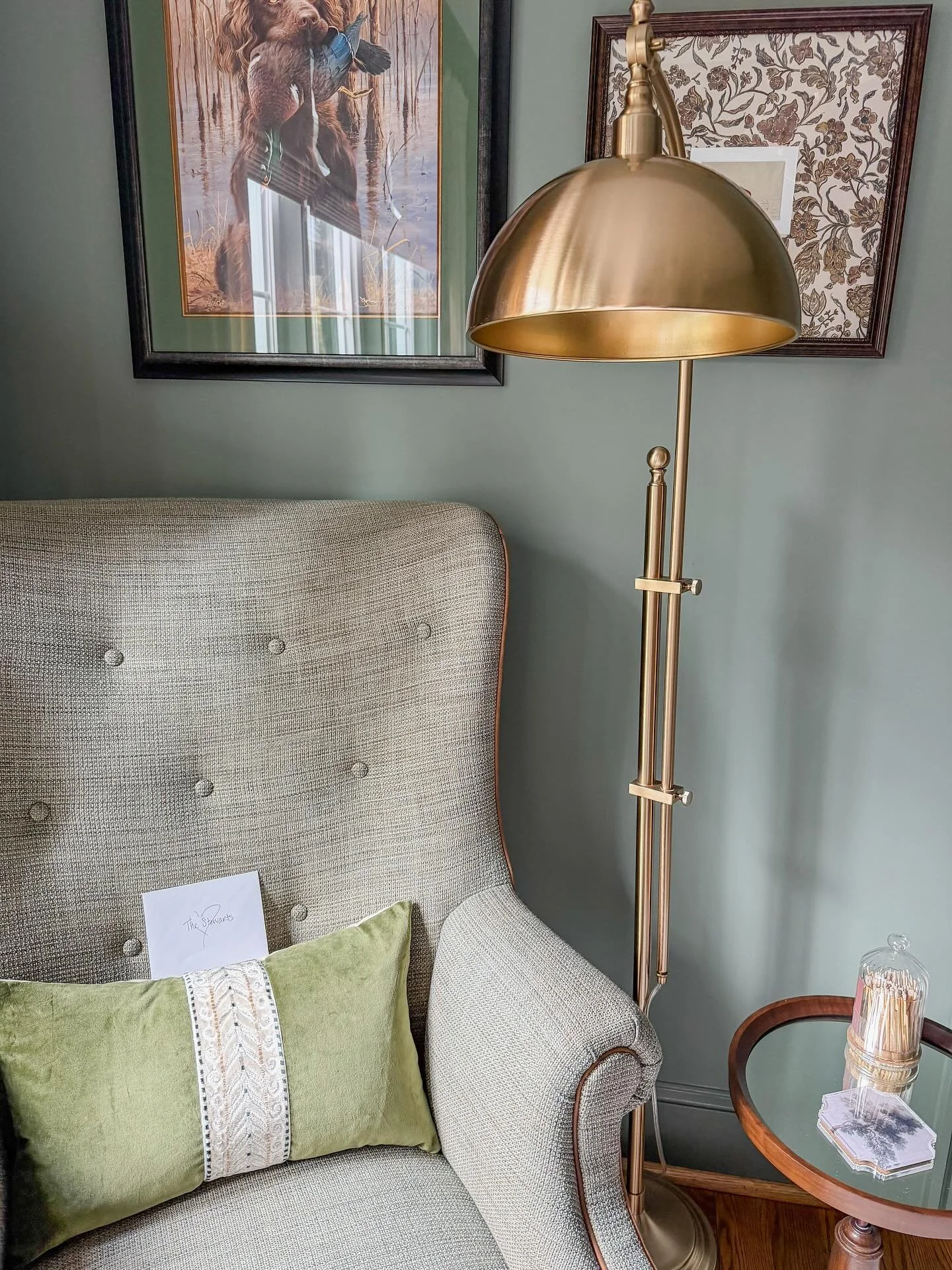 This cozy office got the final touches just in time for the best months of the year. 🍂☕️
.
.
.
.
.
.
#officedesign #interiordesignnorthcarolina #raleighinteriordesign #caryinteriordesigner #cozyoffice #colordrenchedoffice @hickorychair #hickorychair