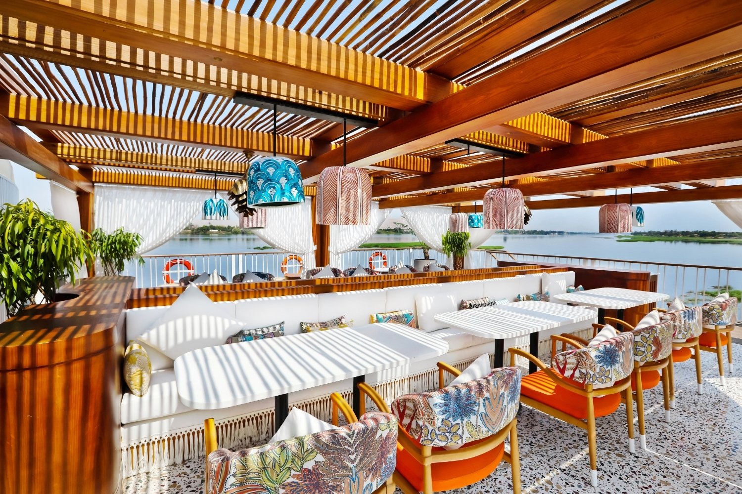 AmaDahlia_Chefs_Al_Fresco_Restaurant.jpg