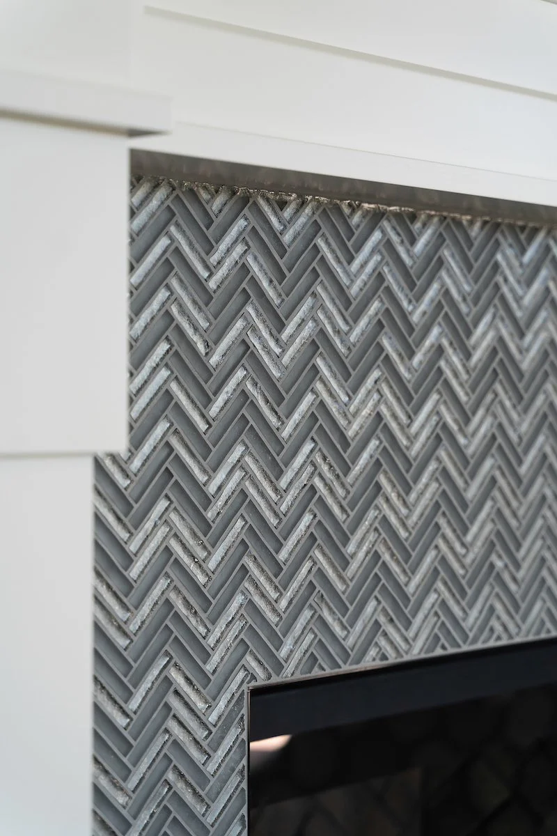 Younger (132b) - 019.jpg