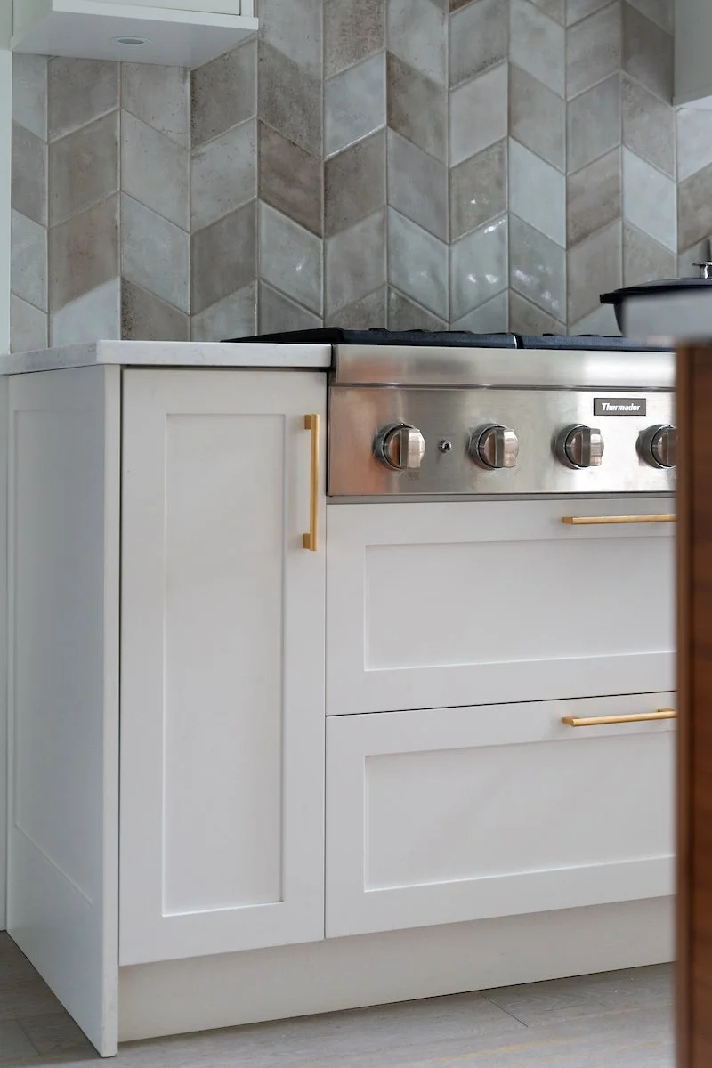 Finch Res for The Curtain Call - 025.jpg