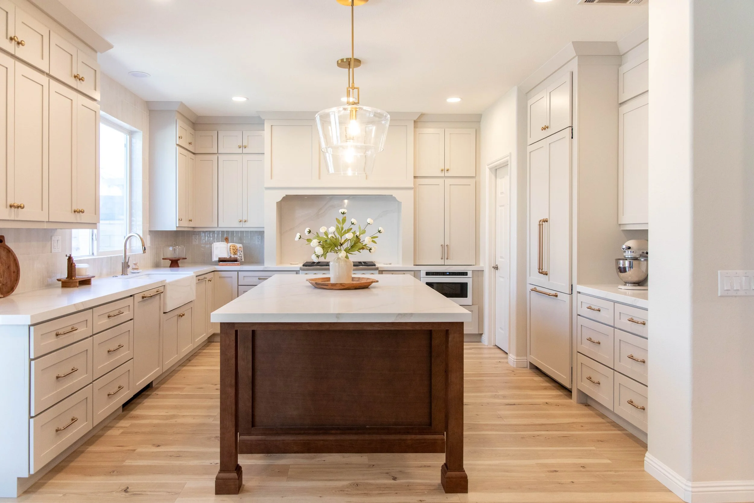 Traditional/Transitional Kitchen Remodel by Munoz Woodworks Inc project photo 7