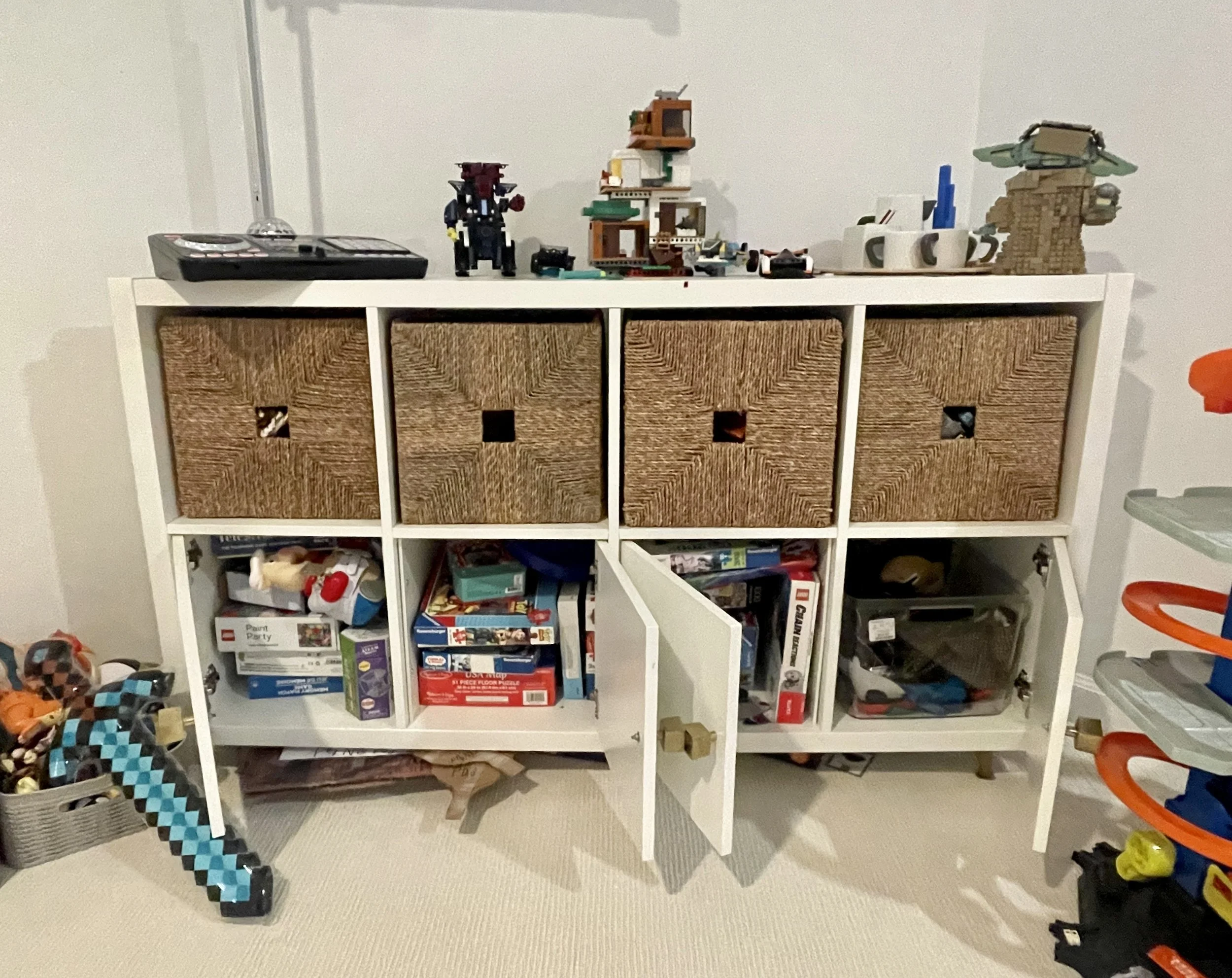 Professional Home Organizer in Chicago. Kids playroom before organizing.