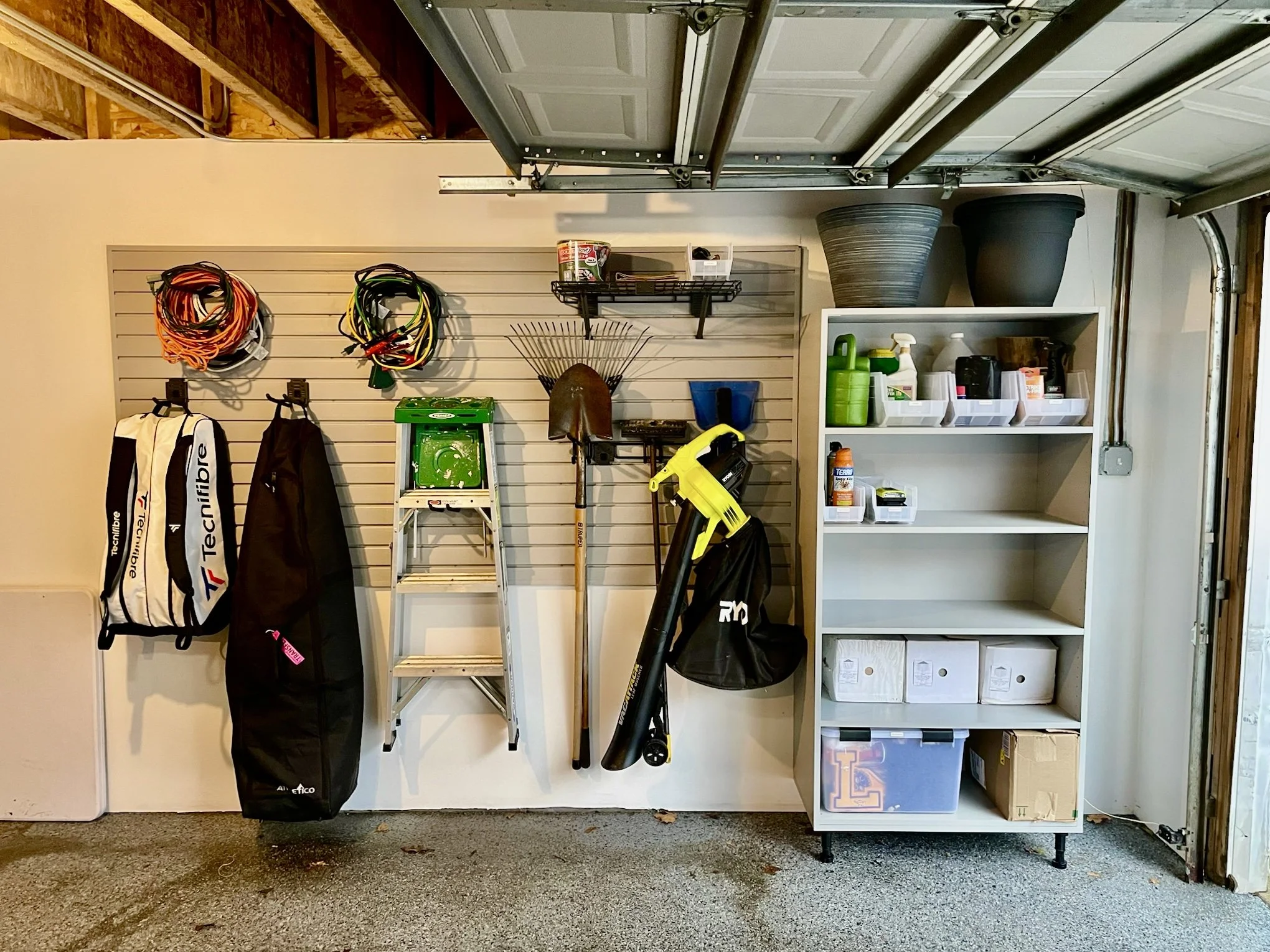 Professional Home Organizer in Chicago. Garage Custom Design after decluttering and organizing.