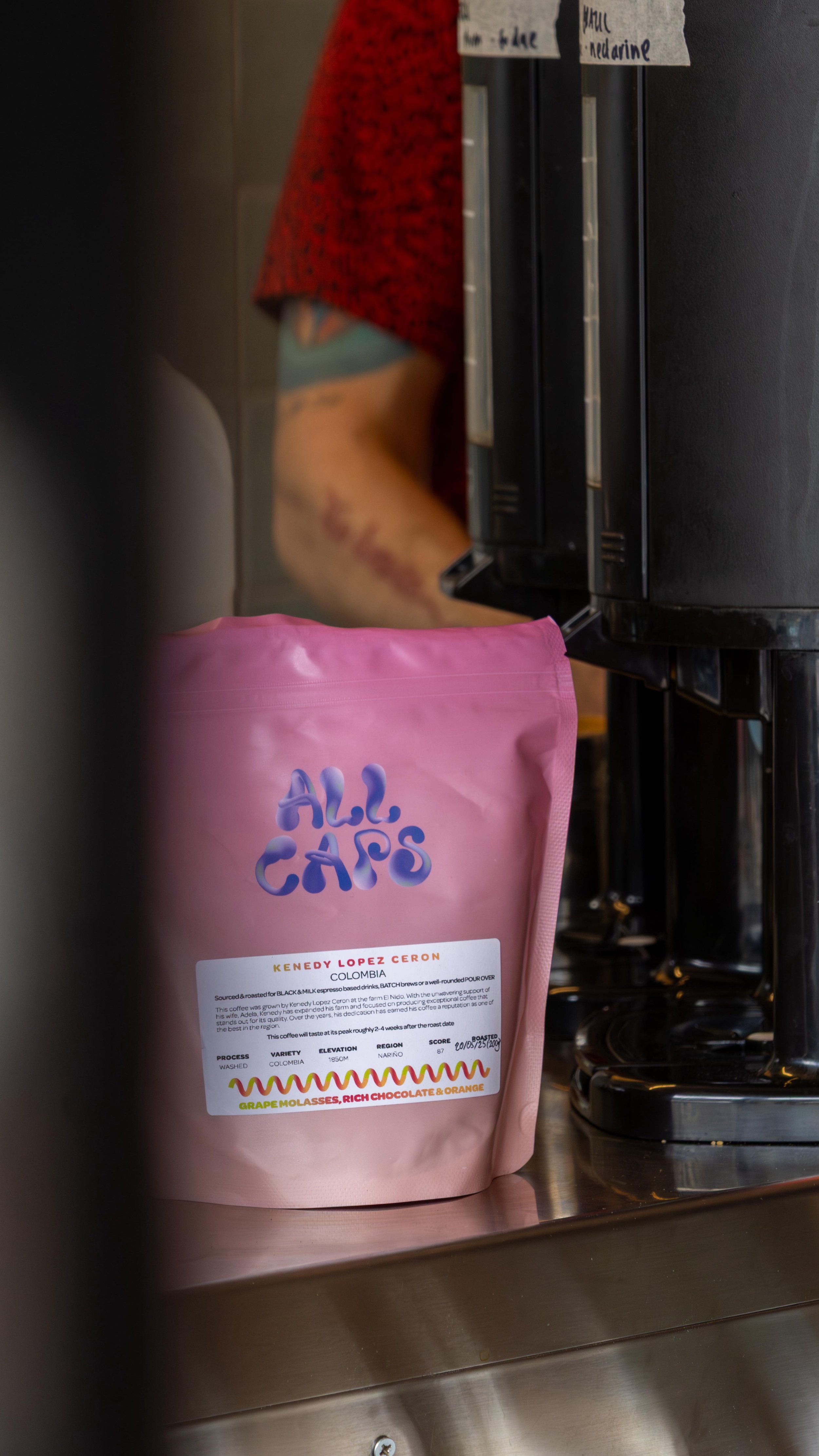 ALL CAPS guest feature with some coffee pals @dreamstorycoffee
π₯ by @luntoinside
