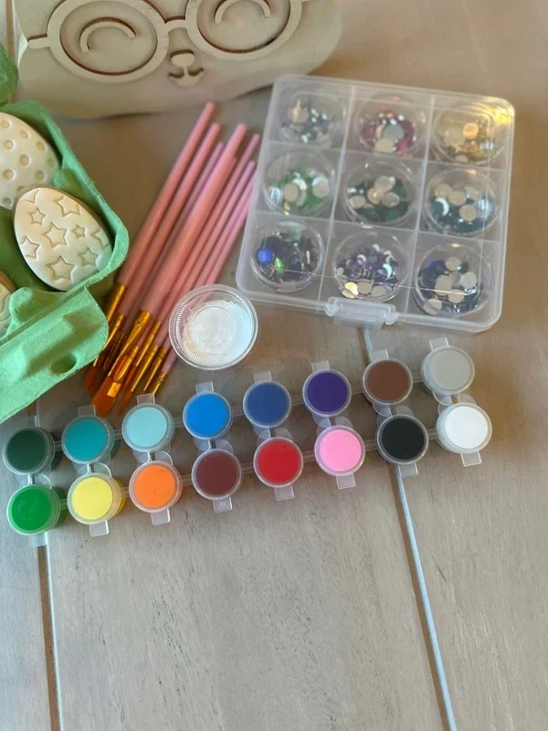 Easte Bunny with glasses3.webp