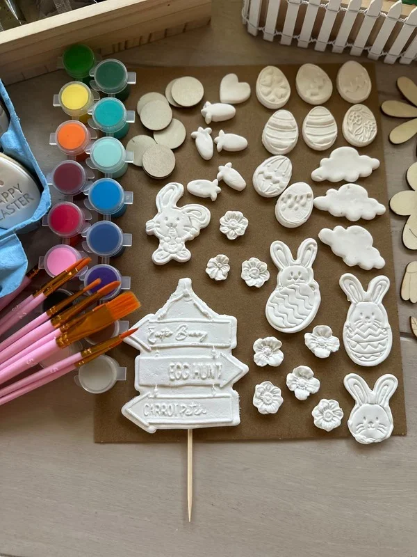 Easter Bunny house4.webp