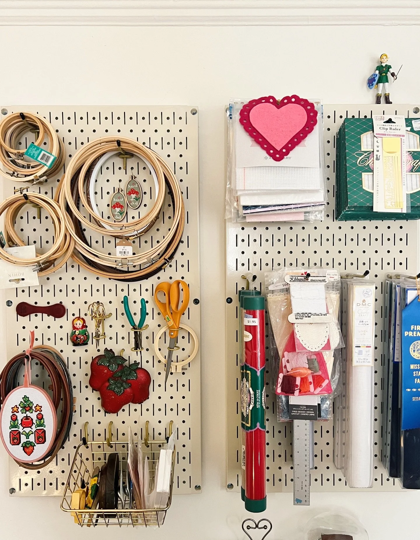 I glued a needle into Link&rsquo;s hand and now the Hero of Time guards my stitching stash. 🗡️🧚🏻&zwj;♀️