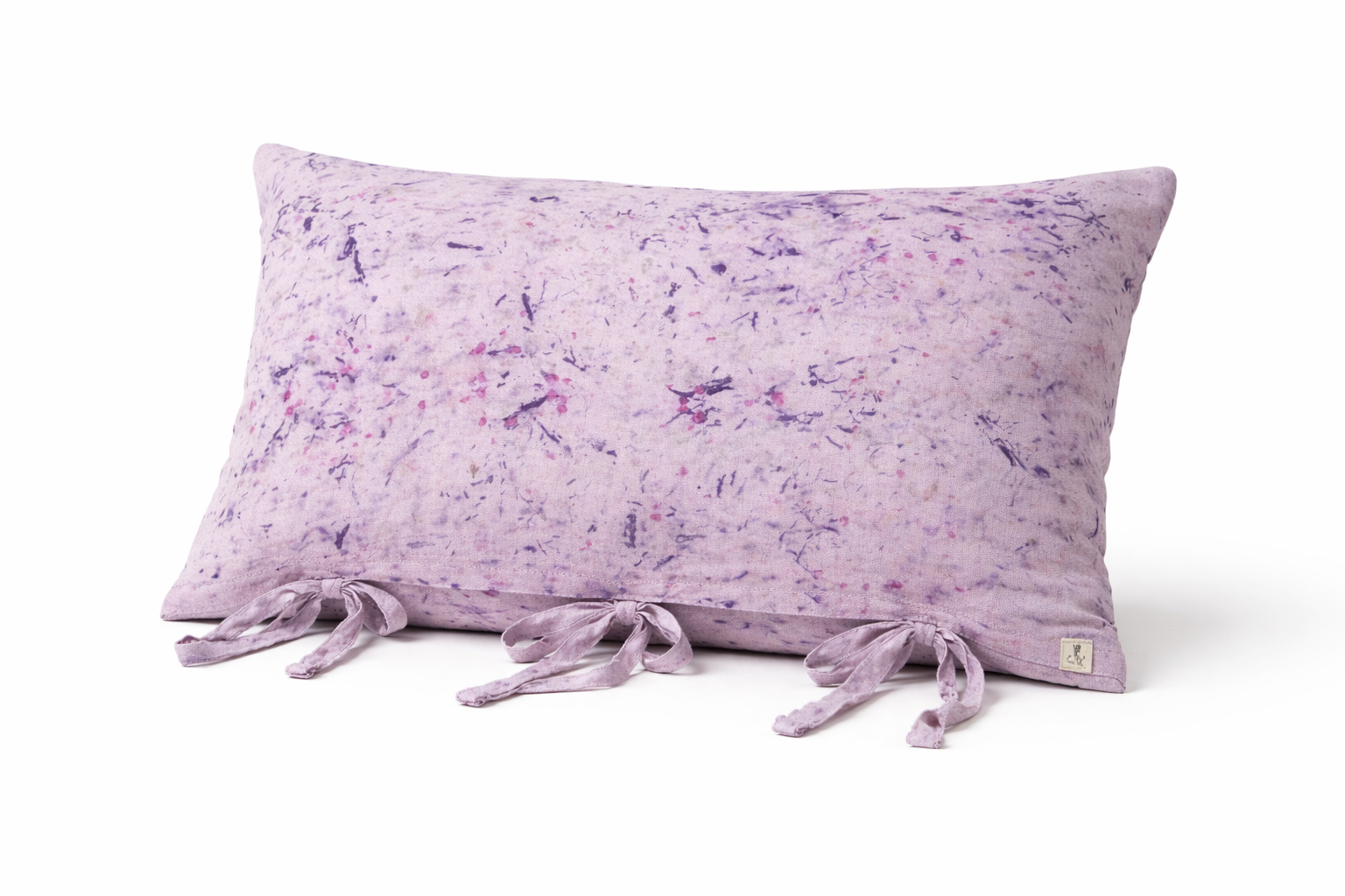 BundleDyedLinenPillowPurpleLilac.png