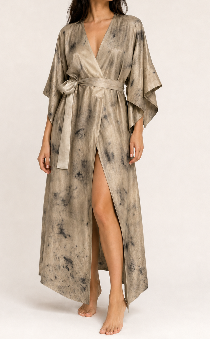 Oneiro+Silk+Kimono+4.png