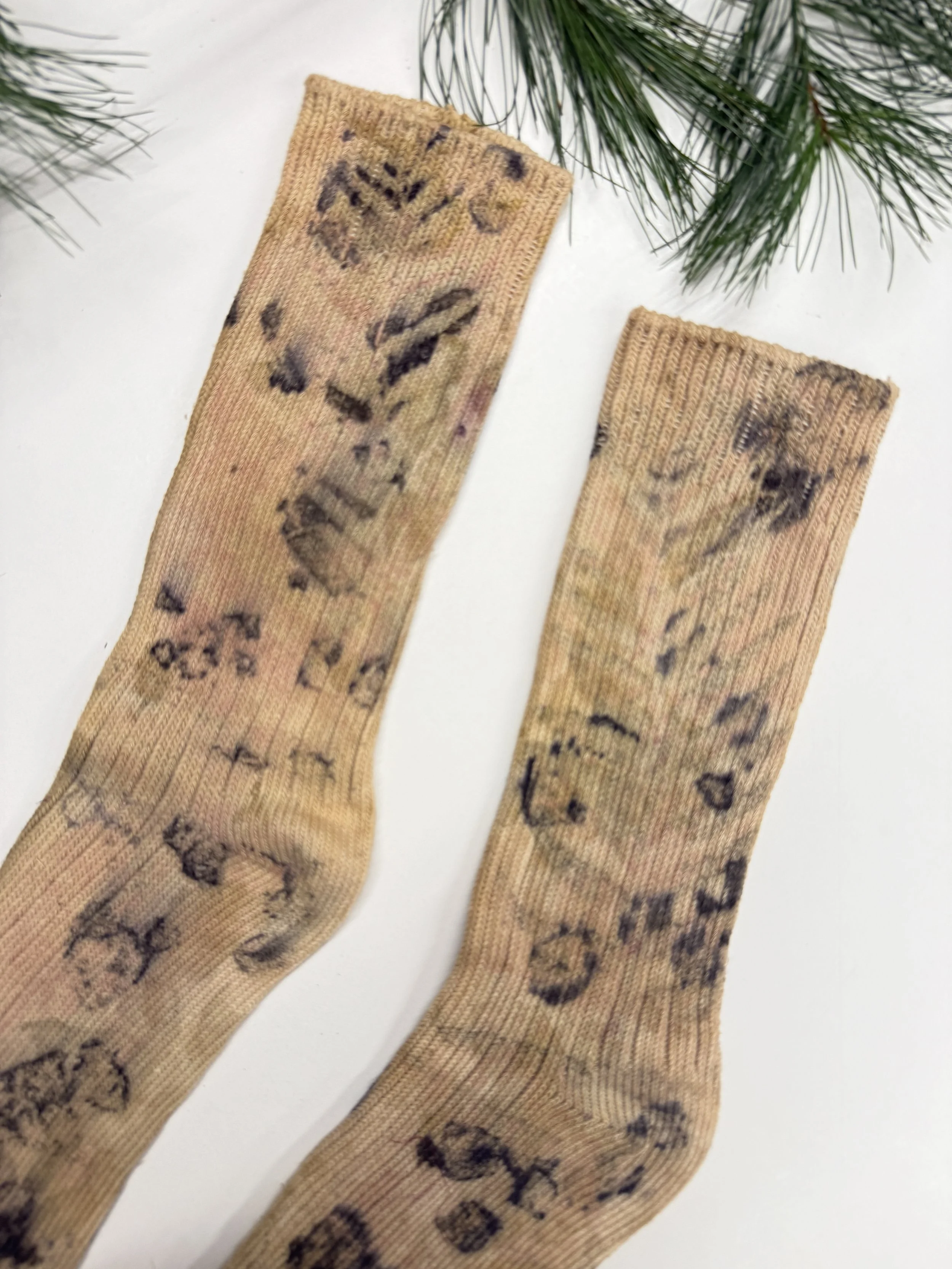 NaturallyDyedCottonSocksWithLeaves.JPG
