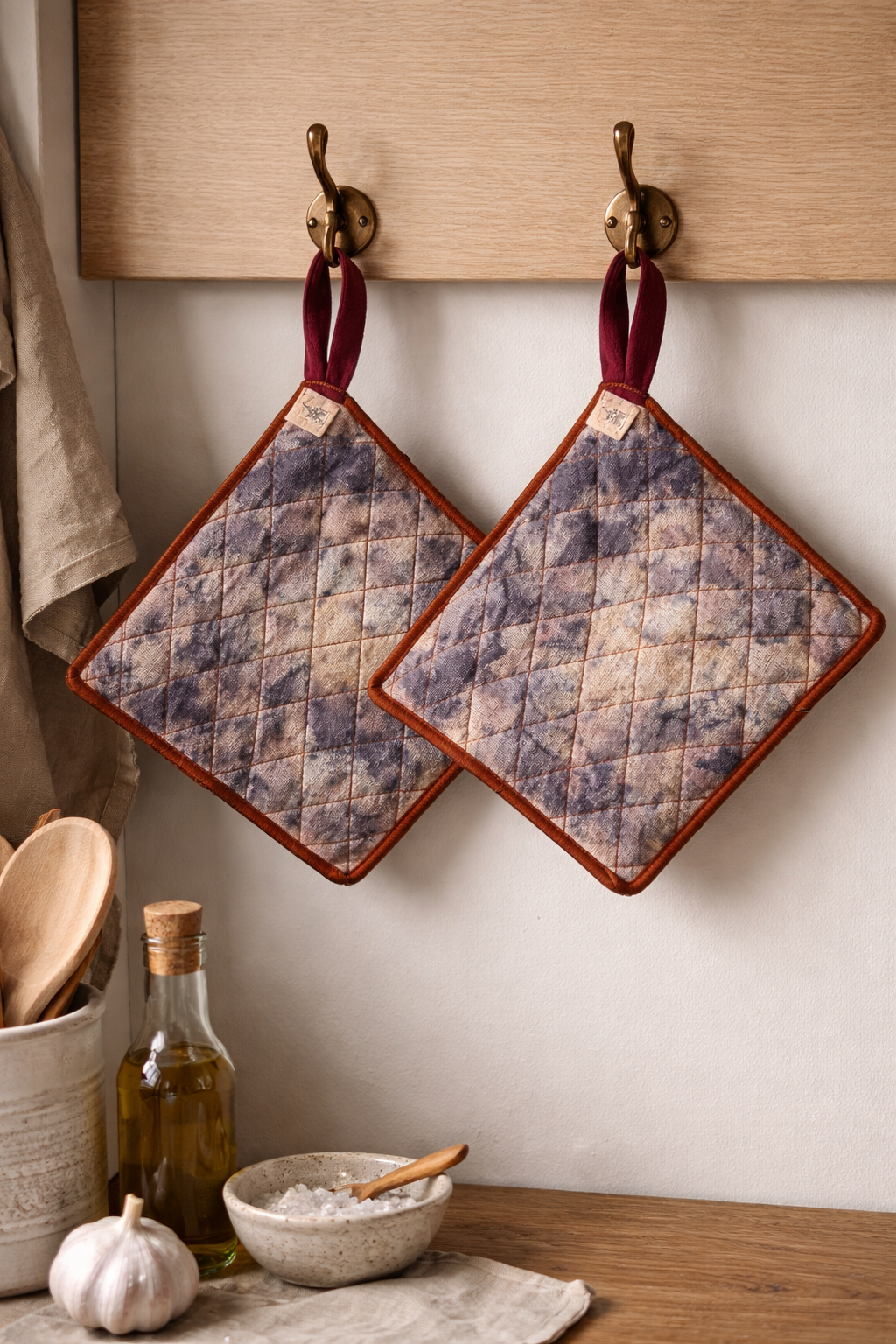 "Moira" Naturally Dyed Linen Pot Holders – Set of Two