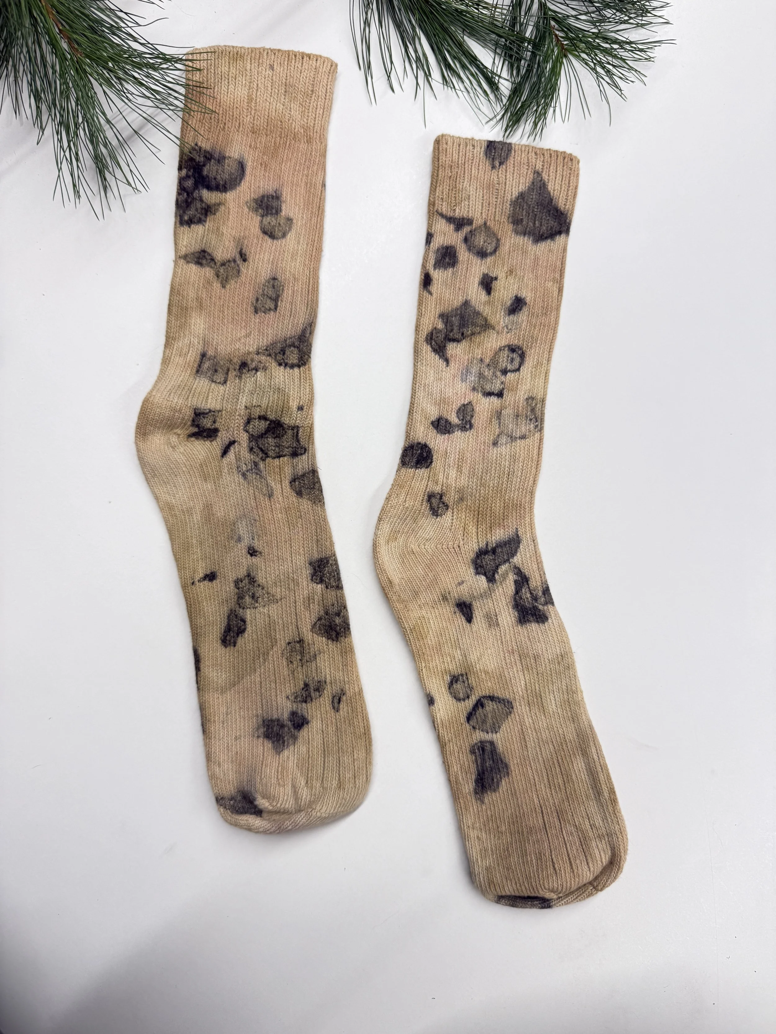 NaturallyDyedCottonSocksWithPrint.JPG