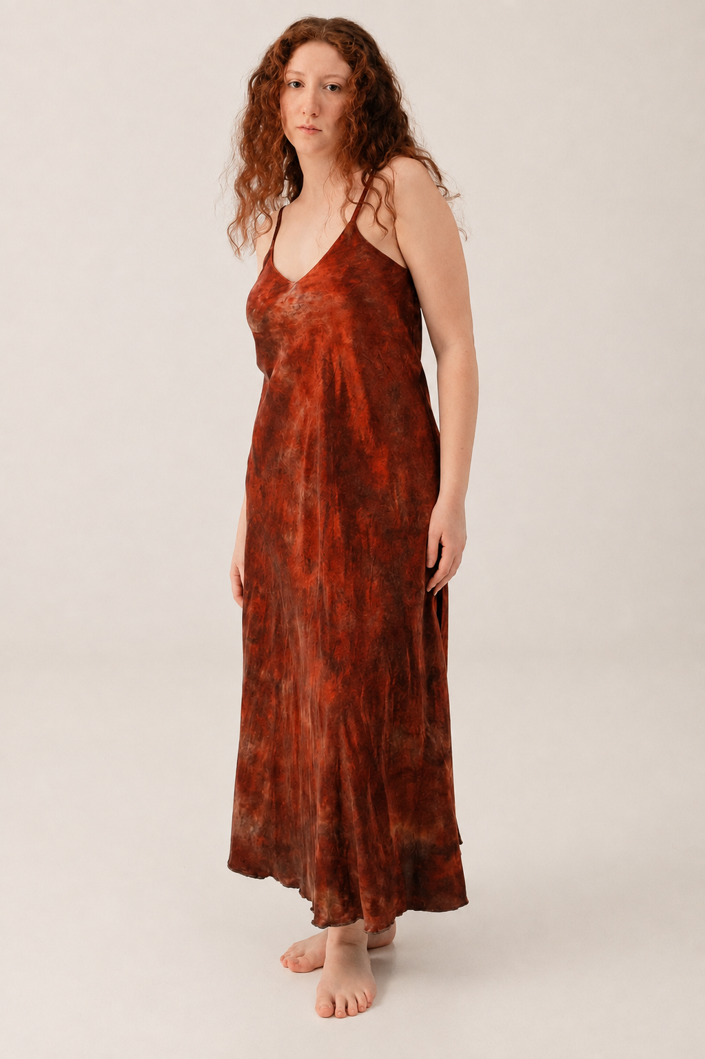 Royal Red Akita Dress slit.png