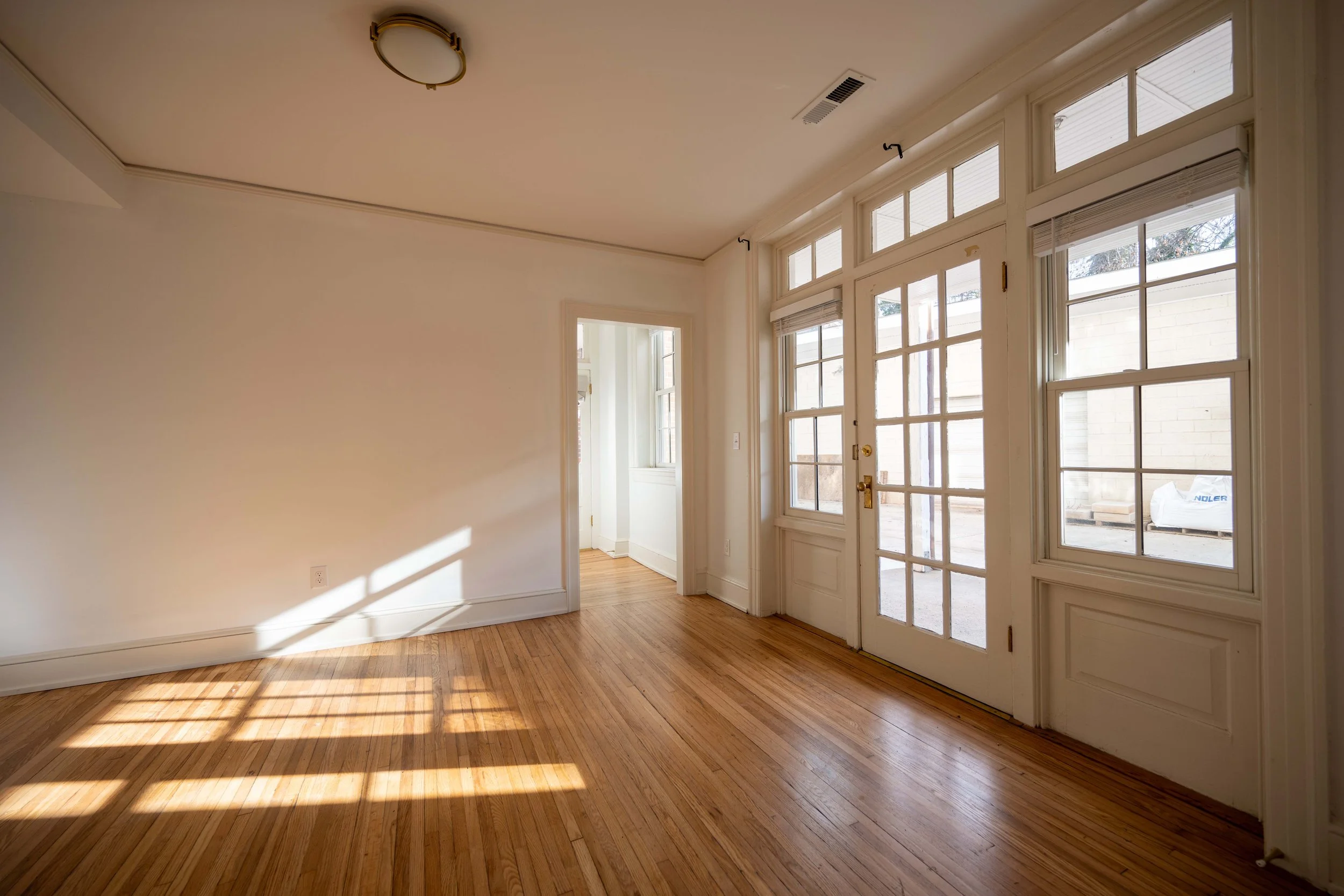 64 University Way-21.jpg