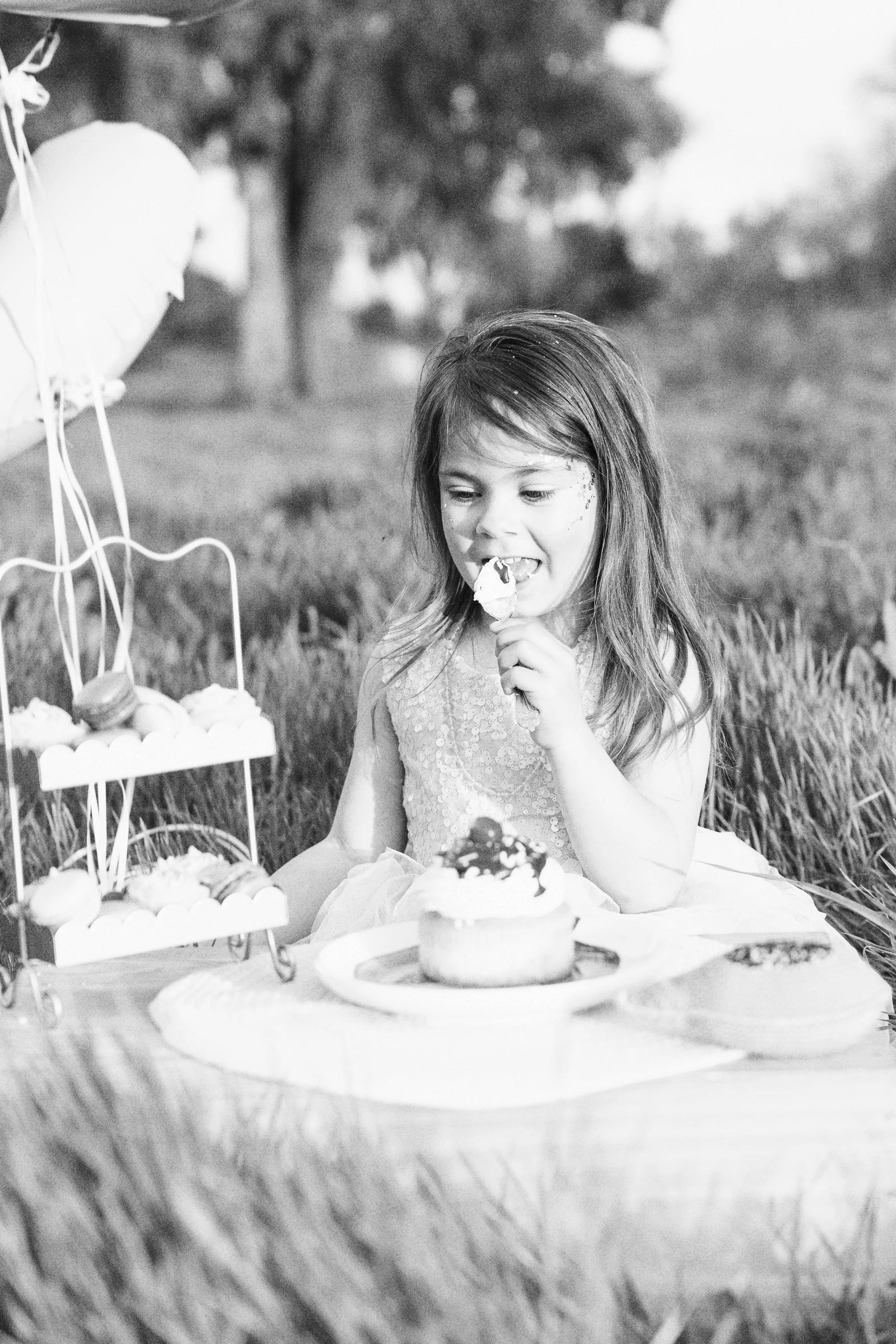 020726-Maya's5thBirthday_BWGrain-52.jpg