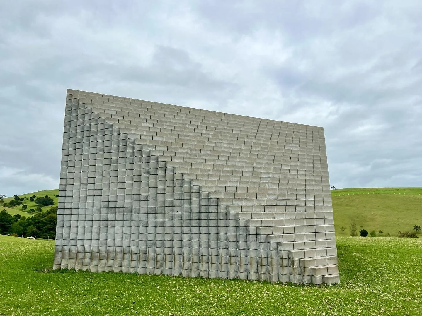 Sol LeWitt, &ldquo;Pyramid (Keystone NZ)&rdquo;
1997, standard concrete blocks at Gibbs Farm, Makarau, New Zealand, #sculpture #sollewitt #art #contemporaryart #newzealand