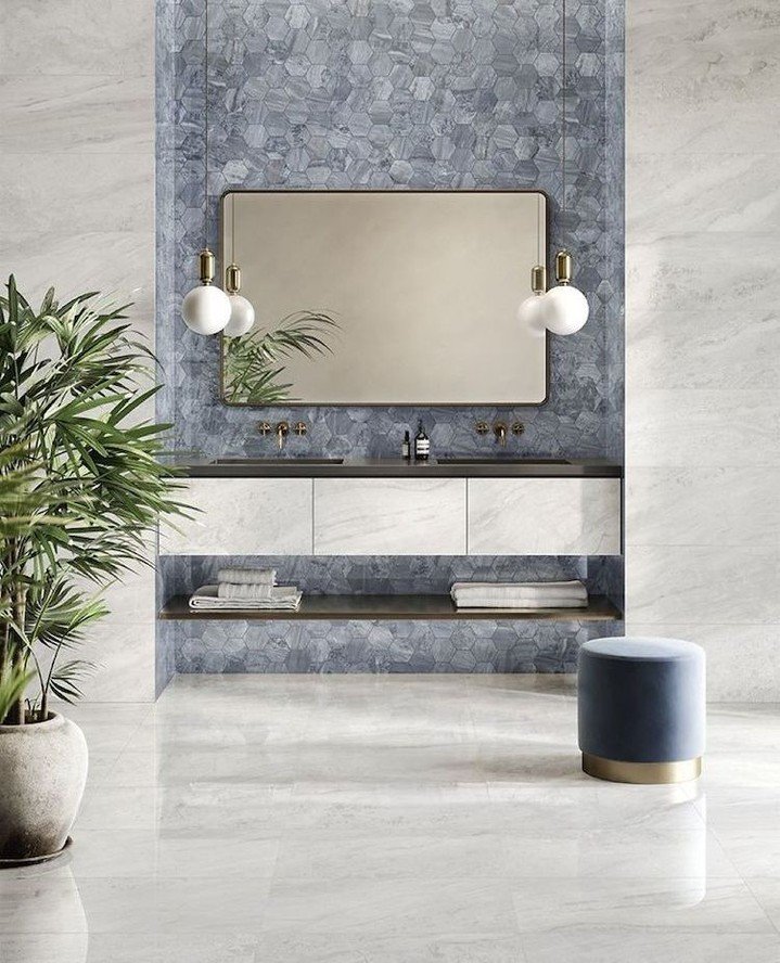 &iquest;Mate o brillante? Elige el acabado perfecto para tu espacio⁠
⁠
El acabado mate ofrece una apariencia natural y elegante, ideal para ambientes serenos y minimalistas. Por otro lado, el acabado brillante, con su destello sofisticado, aporta lum