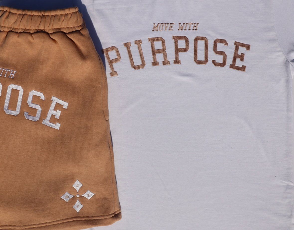 White and Tan Move with purpose set