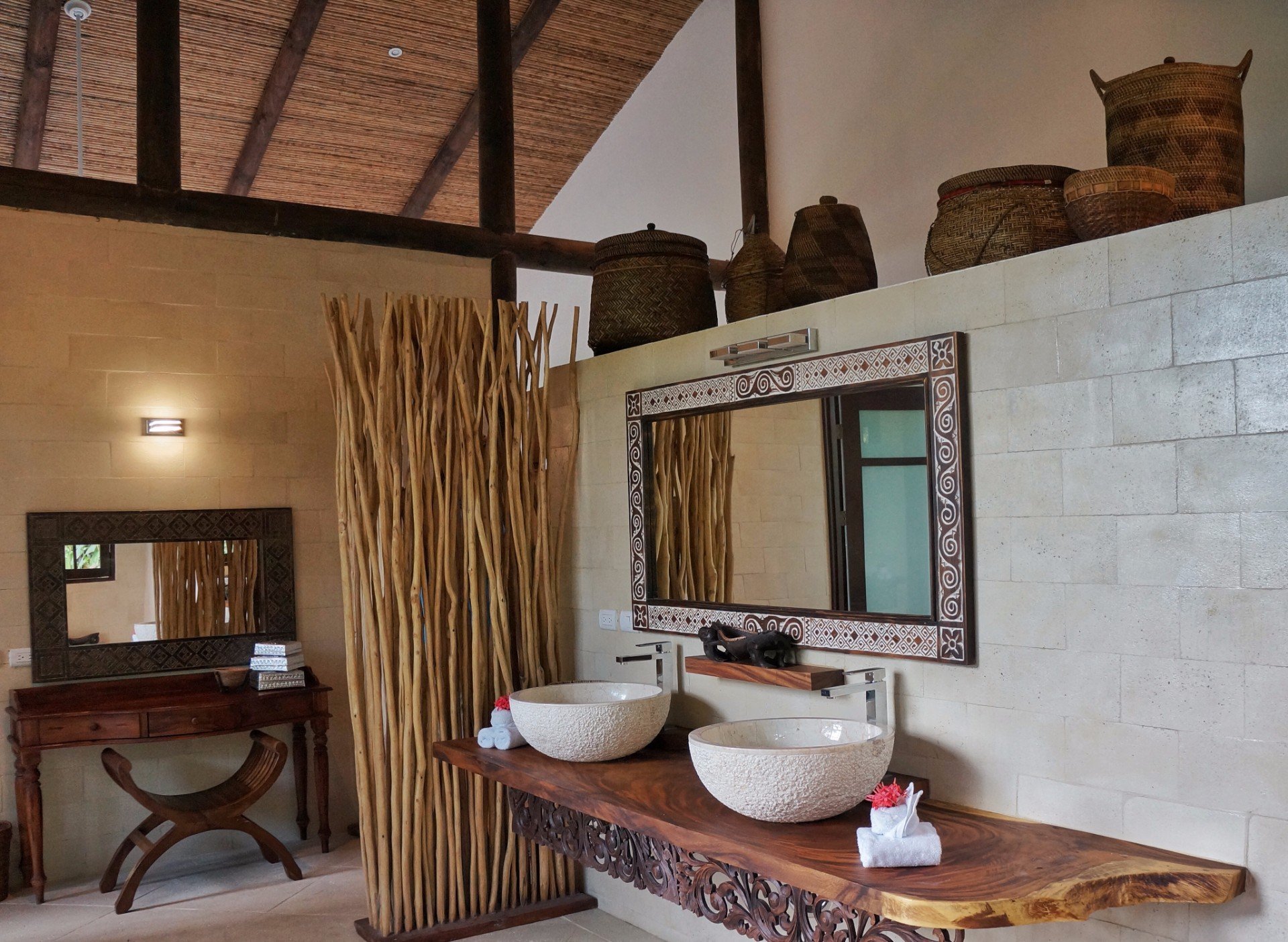 Copy-of-25-The-Tree-House-Manuel-Antonio-Costa-Rica-Bathroom.jpg