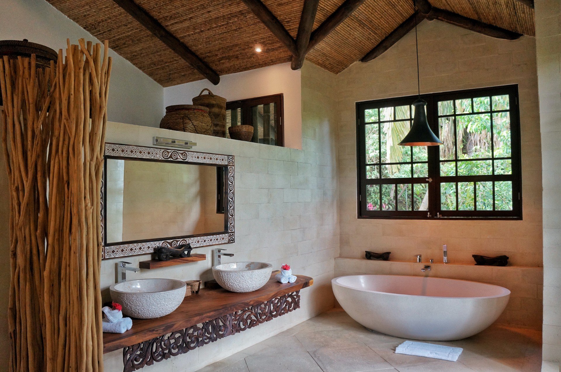 Copy-of-10-The-Tree-House-Manuel-Antonio-Costa-Rica-Bathroom.jpg