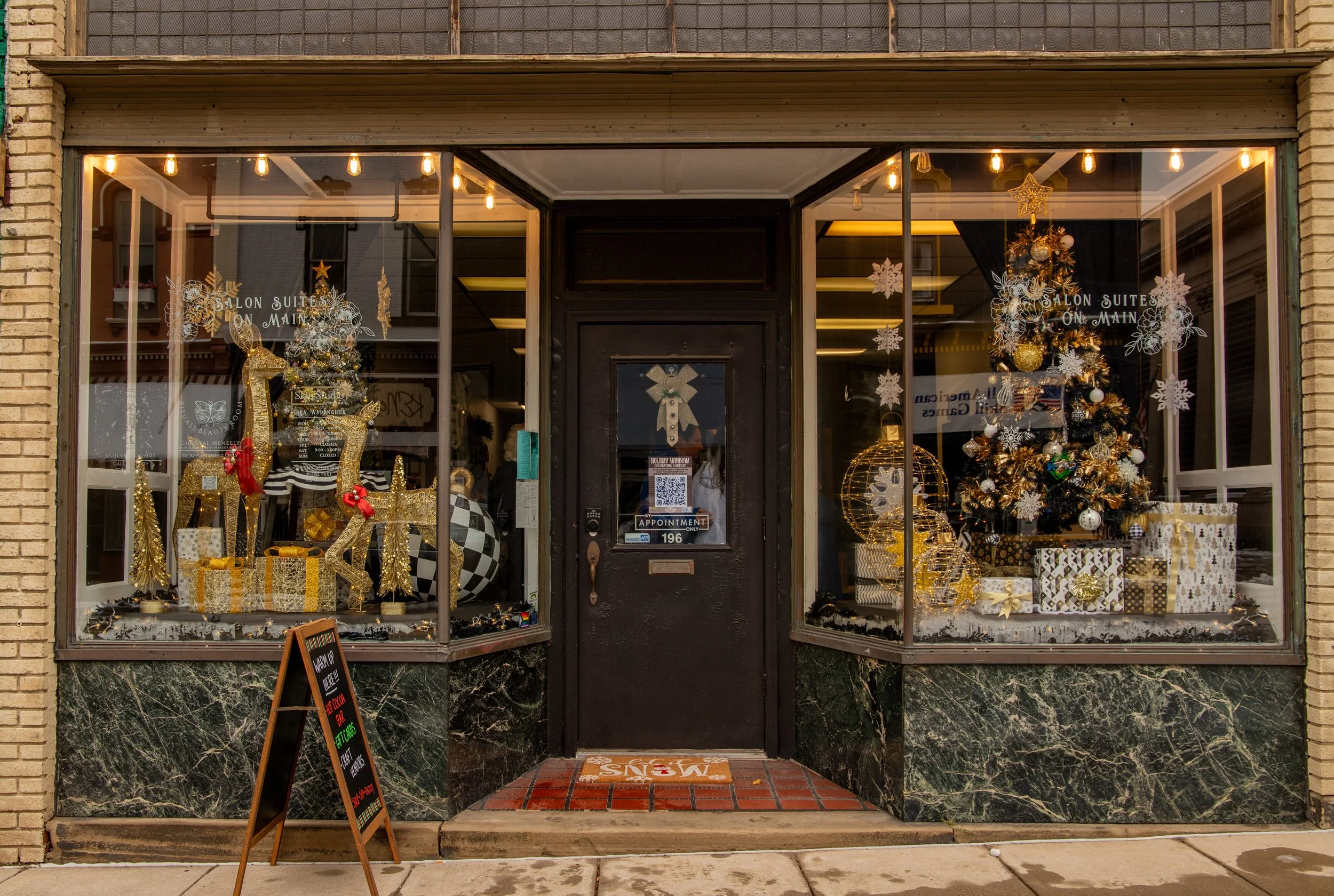 Salon Suites on Main.JPG