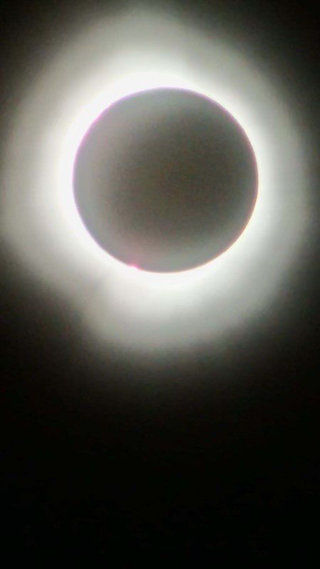 Total eclipse for 4 min.jpg