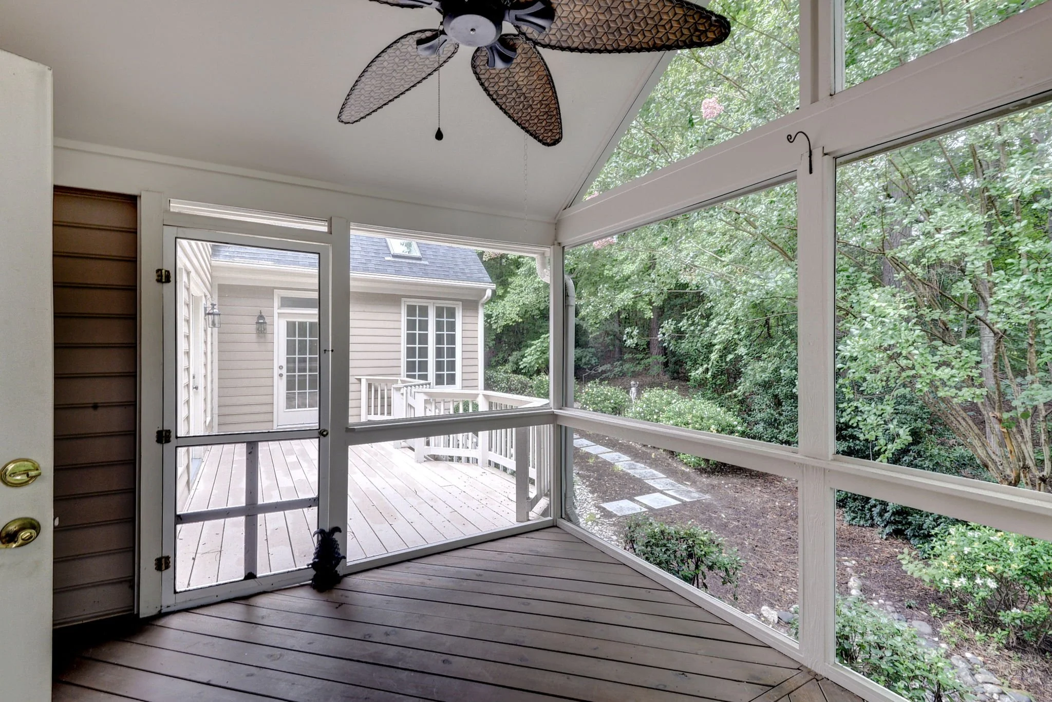 Screened-in Porch