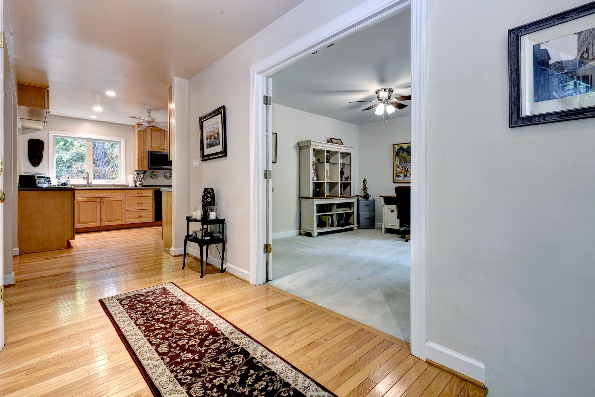 140-Tutters-Neck-Hallway-1.jpg