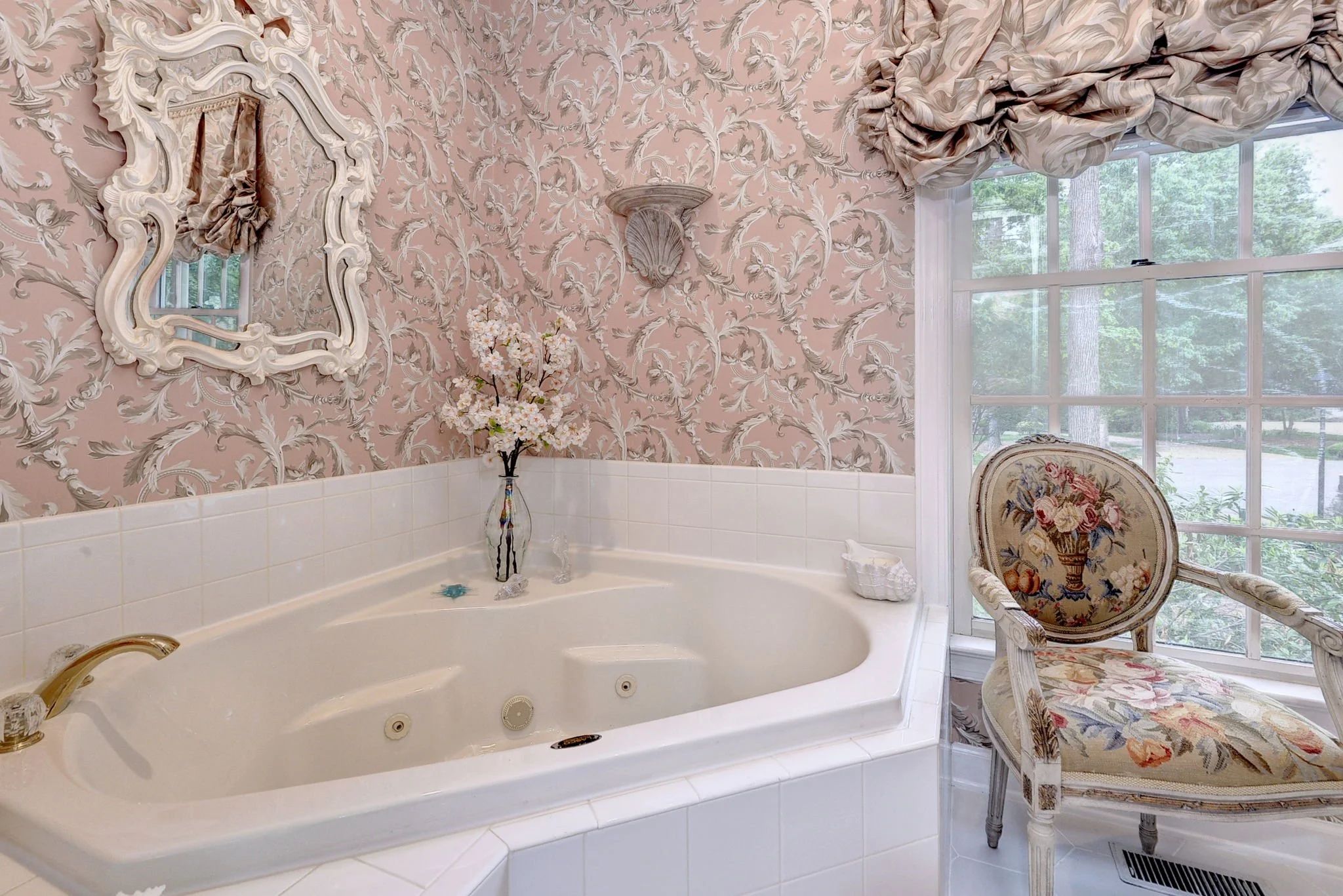 Soaking Tub in Primary Bathroom